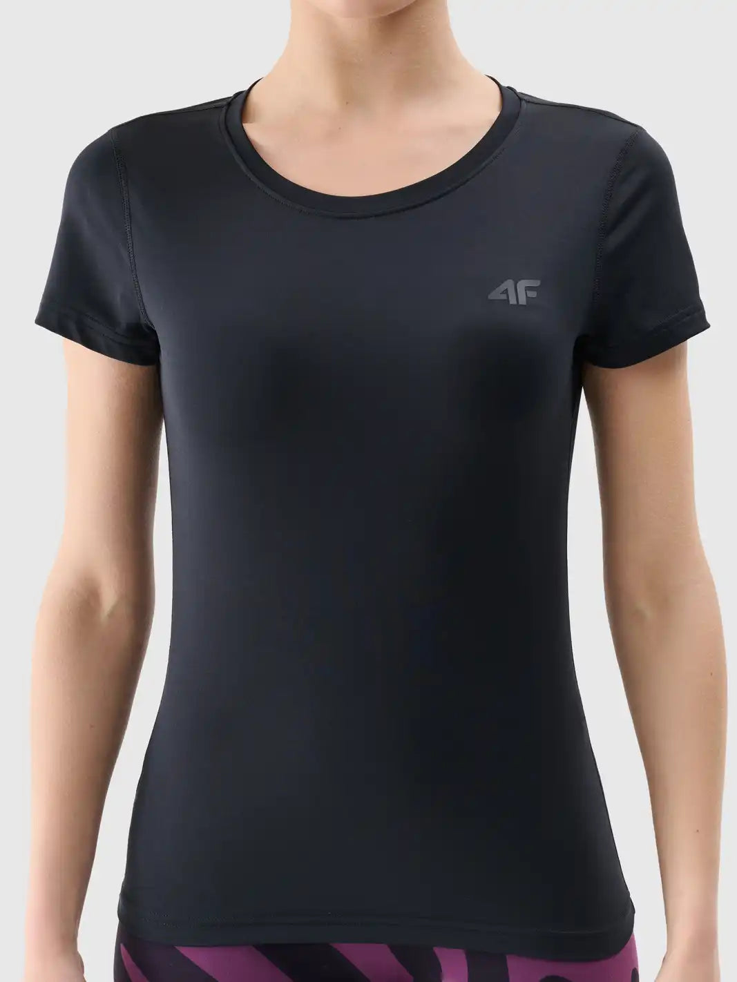 Женская футболка для фитнеса 4F F1235 4FRSS25TFTSF1235 Deep black