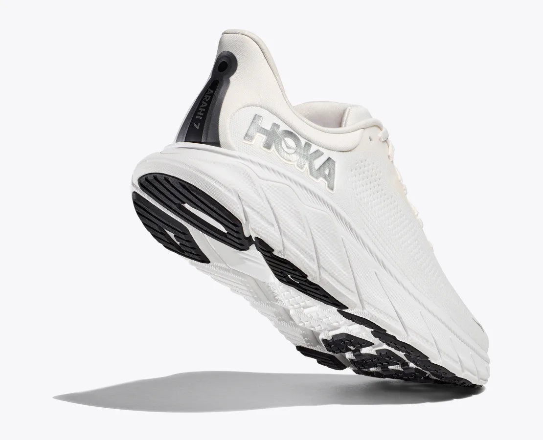 Кроссовки мужские для бега Hoka Arahi 7 1147850-BDBSW blanc de blanc/steel wool
