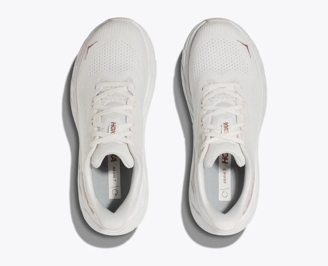 Кроссовки женские для бега Hoka Arahi 7 1147851-BSG blanc de blanc/rose gold