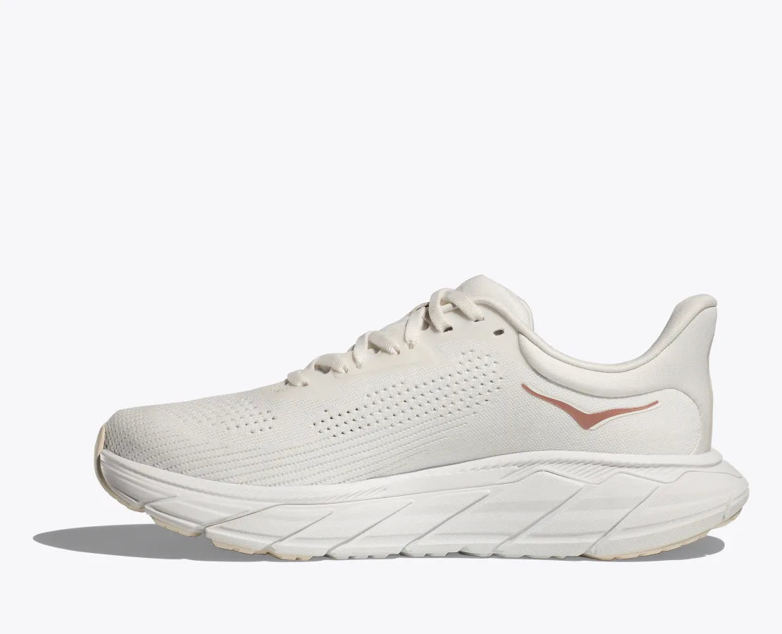Кроссовки женские для бега Hoka Arahi 7 1147851-BSG blanc de blanc/rose gold