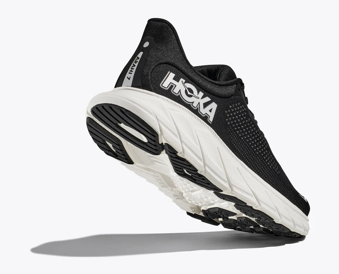 Adidași de alergare pentru femei Hoka Arahi 7 1147851-BWHT black/white