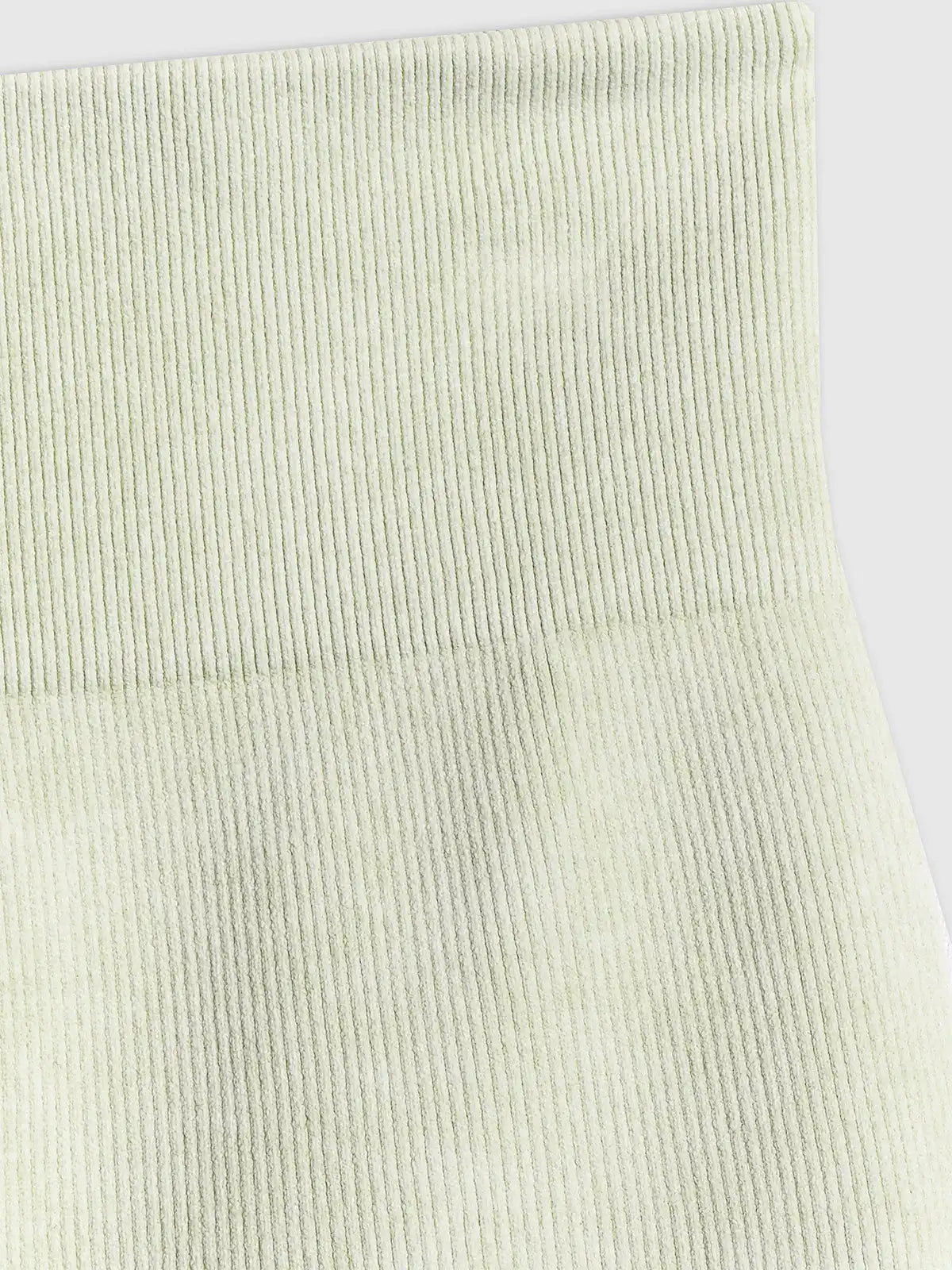 Женские короткие леггинсы для фитнеса 4F F072 4FWSS26TFSTF072 light green
