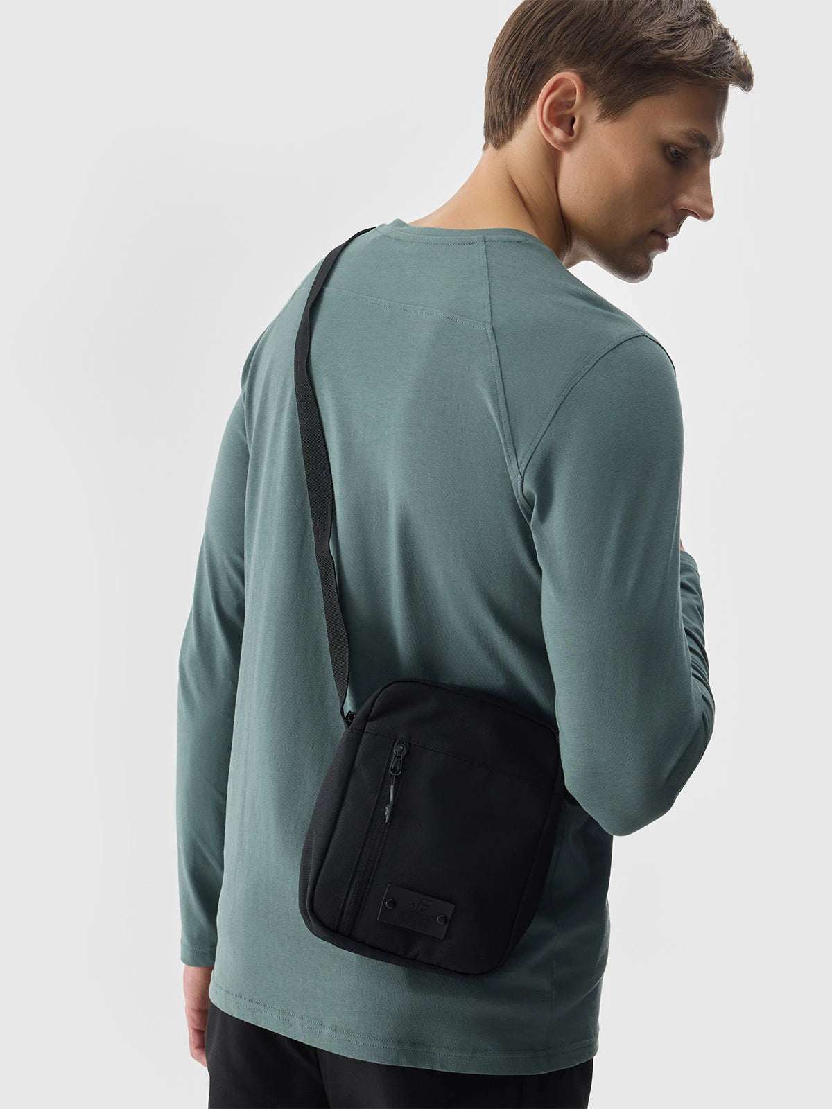 Сумка 4F U059 4FWSS24APOUU059 Deep black