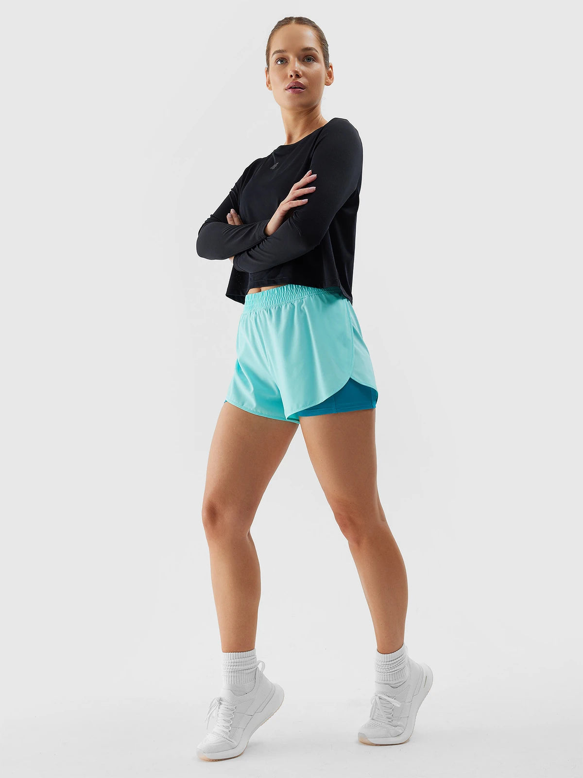 Pantaloni scurți de antrenament pentru femei 4F F497 4FWSS24TFSHF497 Blue