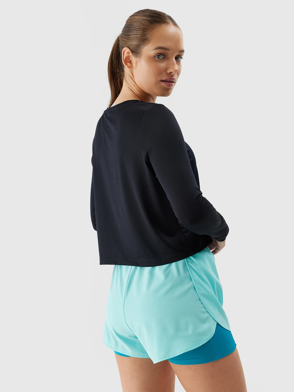 Pantaloni scurți de antrenament pentru femei 4F F497 4FWSS24TFSHF497 Blue