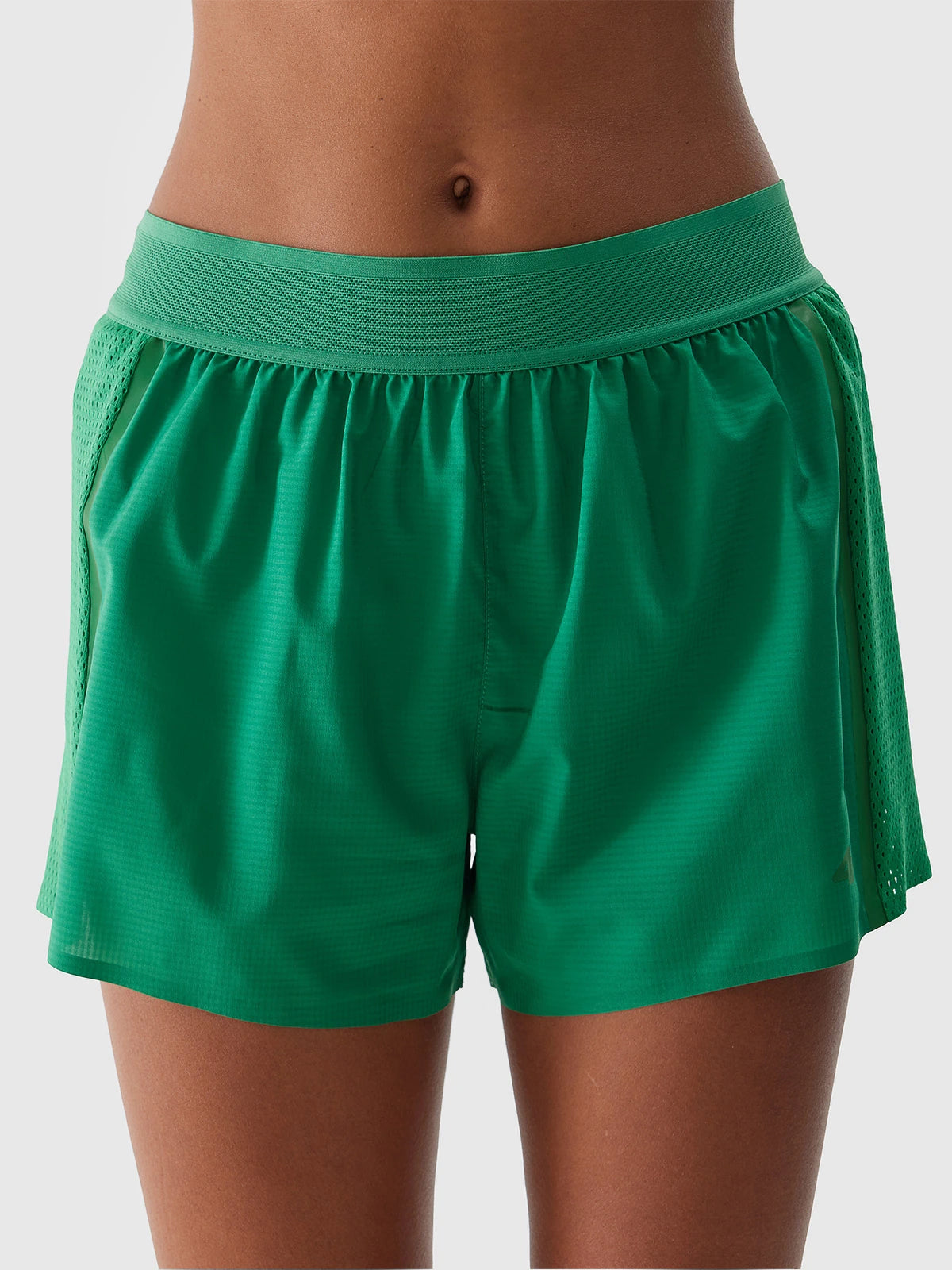 Pantaloni scurți de alergare pentru femei 4F F502 4FWSS24TFSHF502 Green