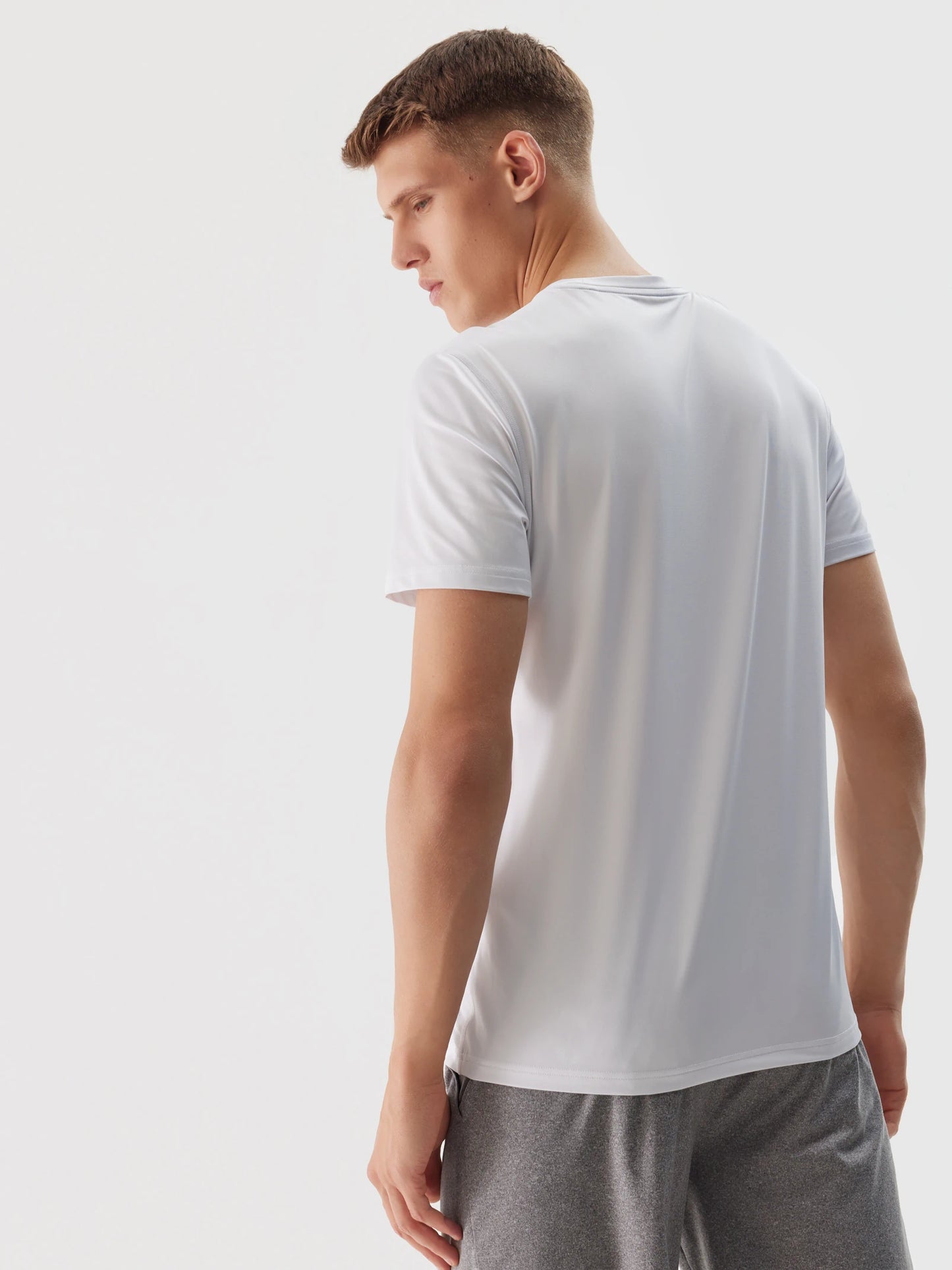 Pantaloni scurți de antrenament pentru bărbați 4F M383 4FWSS24TFSHM383 Grey