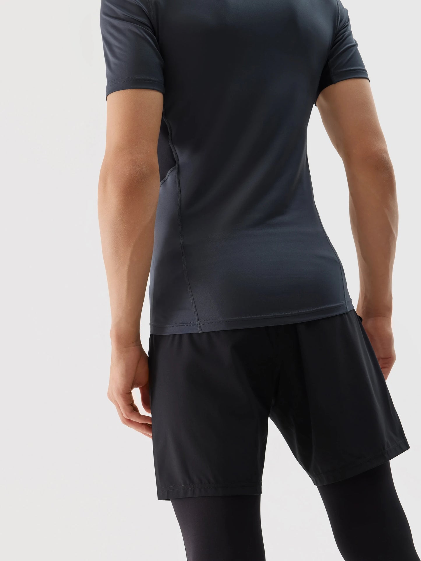 Pantaloni scurți de antrenament pentru bărbați 4F M574 4FWSS24TFSHM574 Deep black