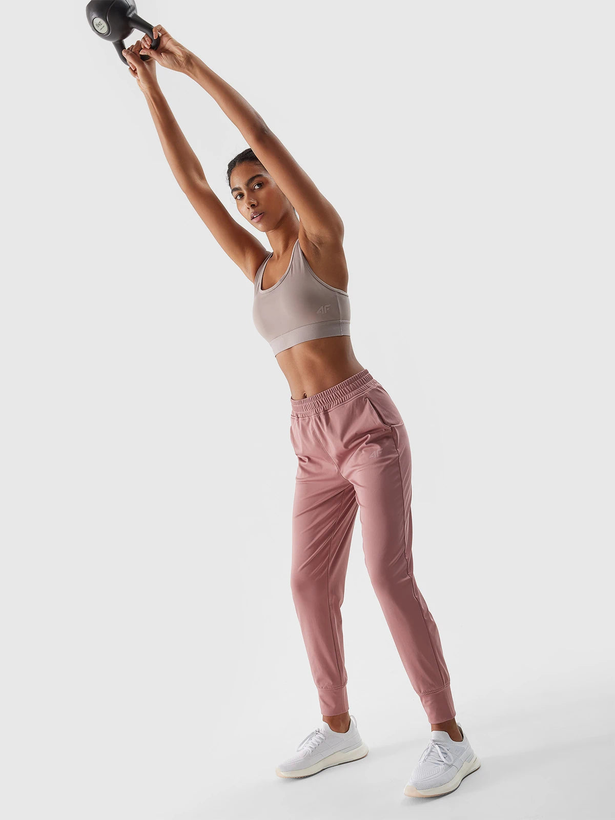Женские спортивные штаны 4F F454 4FWSS24TFTRF454 Pink