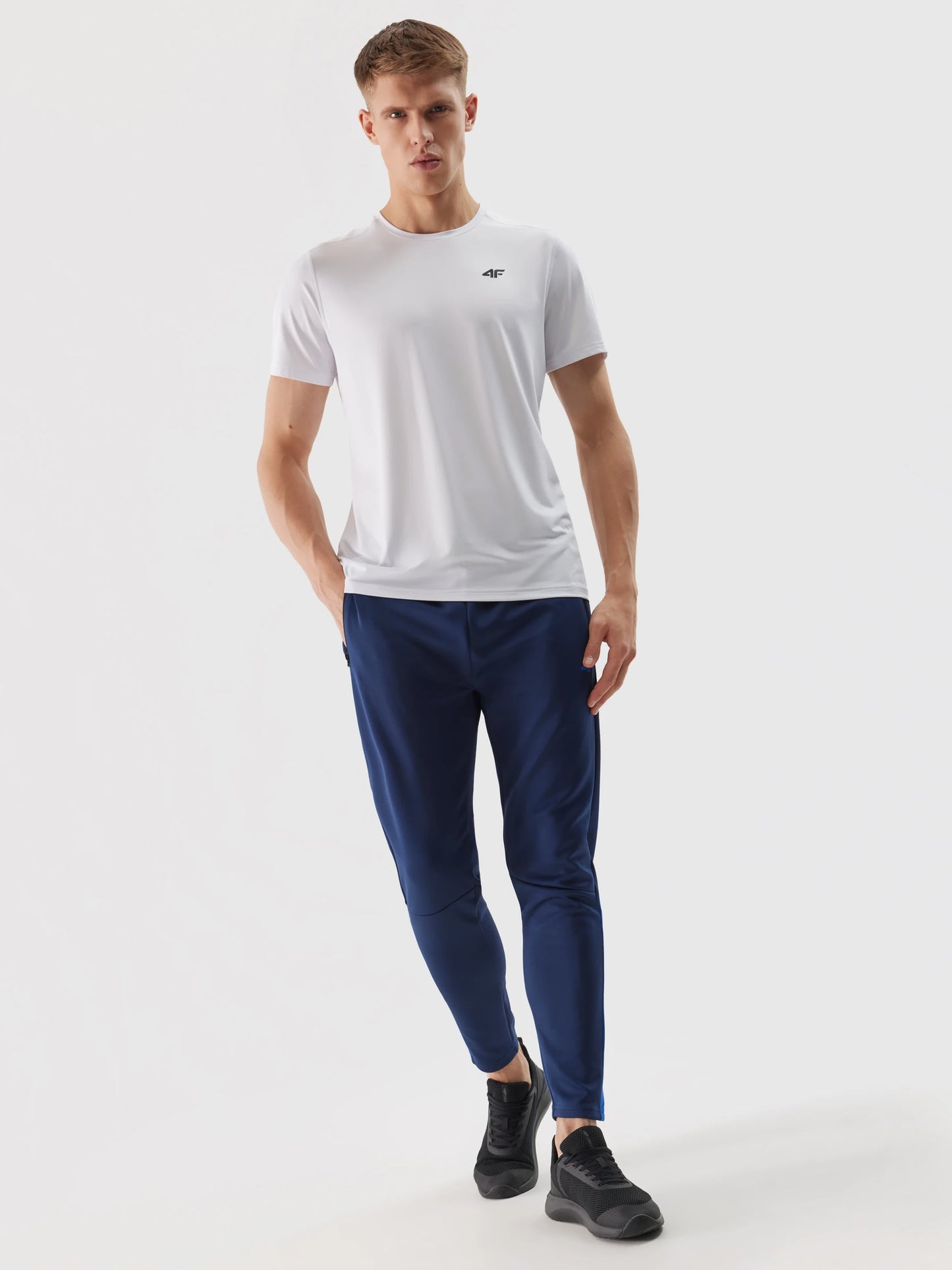 Pantaloni de sport pentru bărbați 4F M670 4FWSS24TFTRM670 Navy