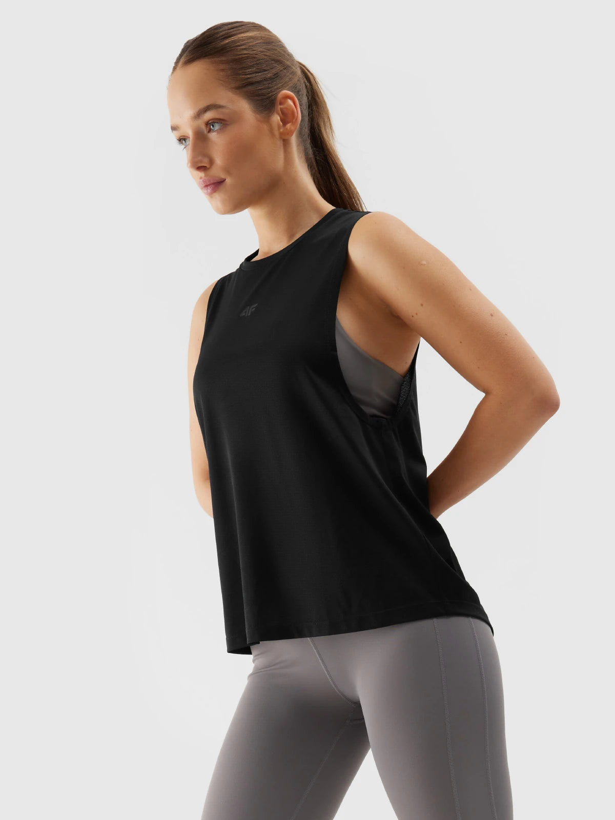 Maieu de fitness pentru femei 4F F710 4FWSS24TFTSF710 Black