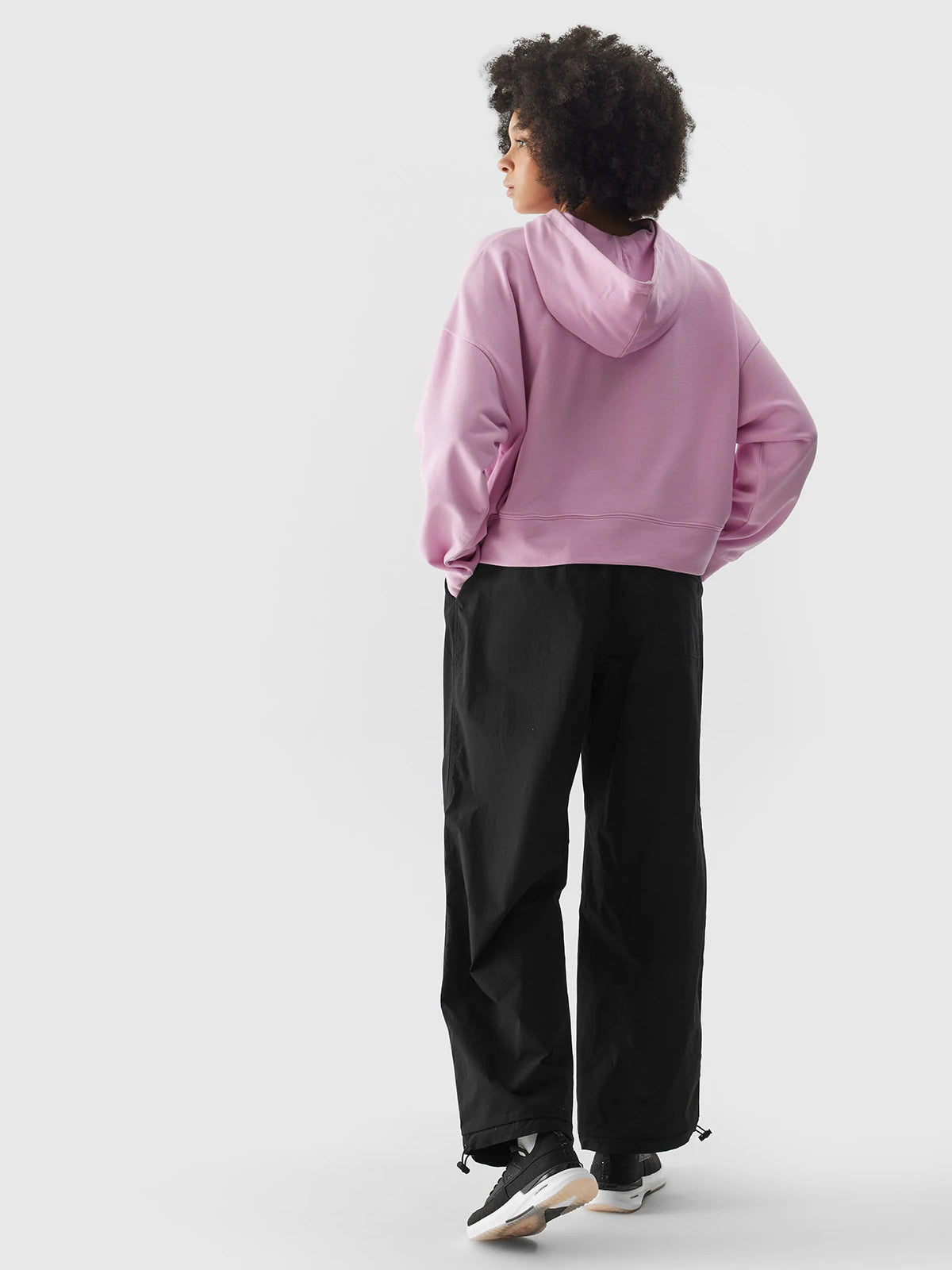 Женские спортивные штаны 4F F643 4FWSS24TTROF643 Black