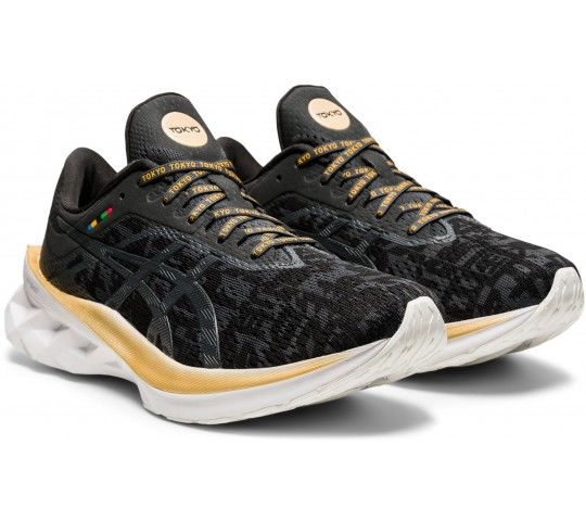 Кроссовки для бега asics novablast 1012a929-001