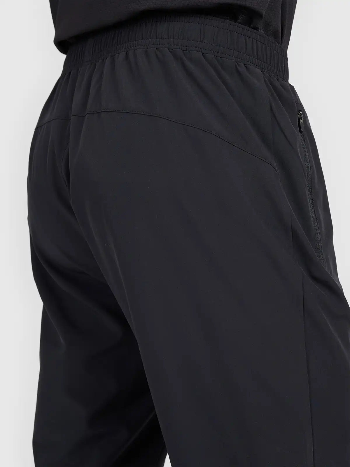 Мужские спортивные штаны 4F M1427 4FWAW26TFTRM1427 deep black
