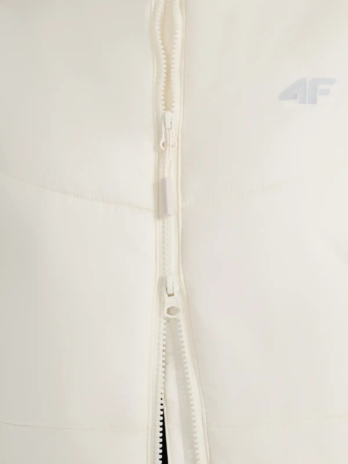 Jachetă de puf pentru femei 4F F583 4FWAW25TDJAF583 creme