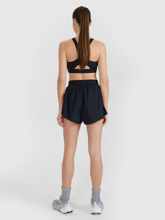 Женские шорты для тренировок 4F F0872 4FWSS25TFSHF0872 Deep black