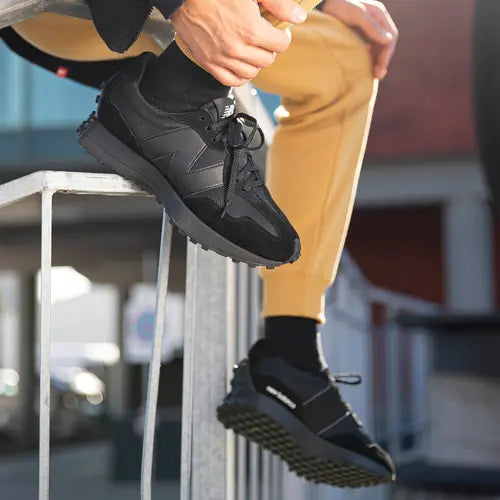 Adidași pentru bărbați New Balance lifestyle MS327CTB