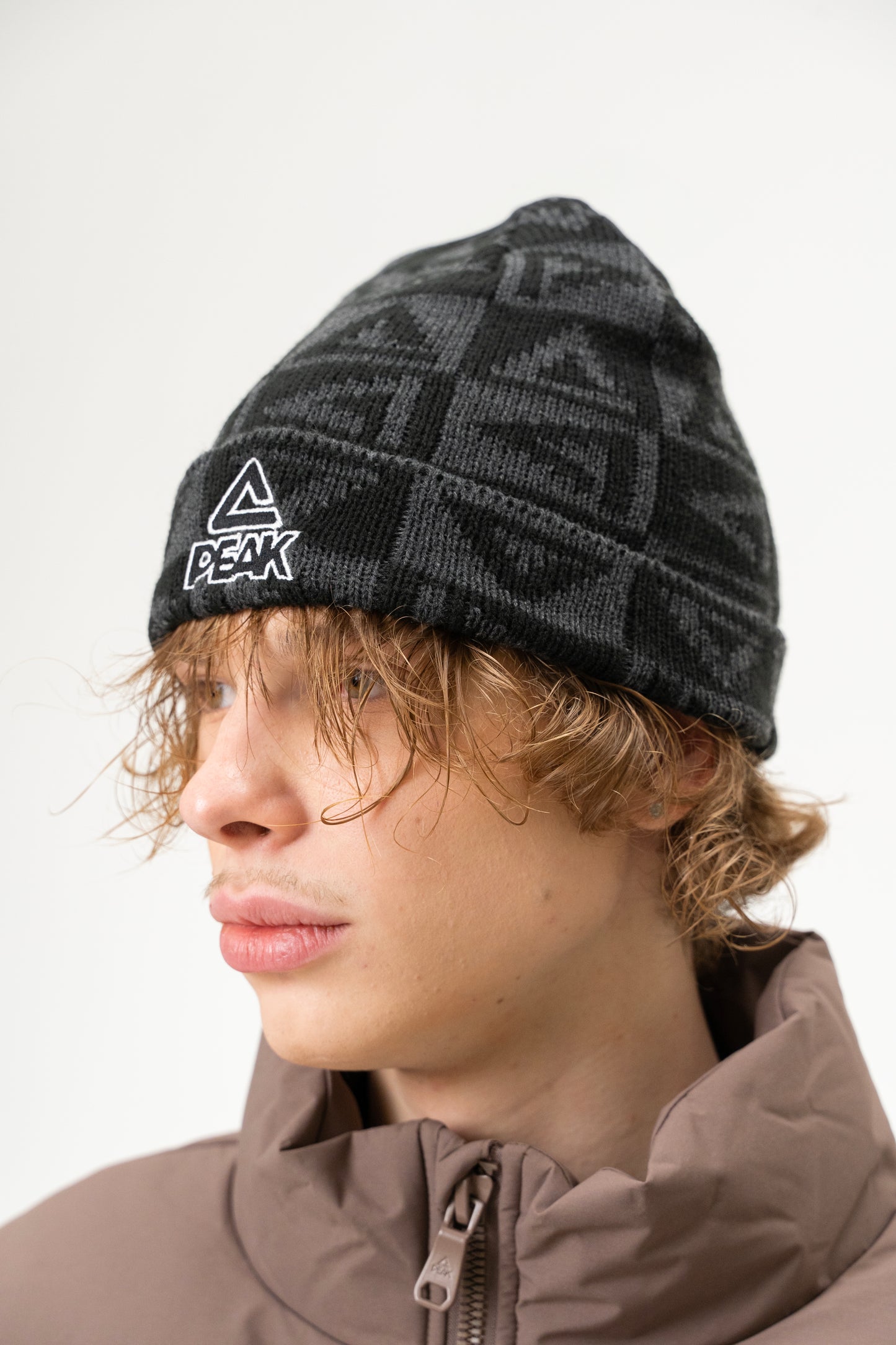 Căciulă Peak M8244020 black