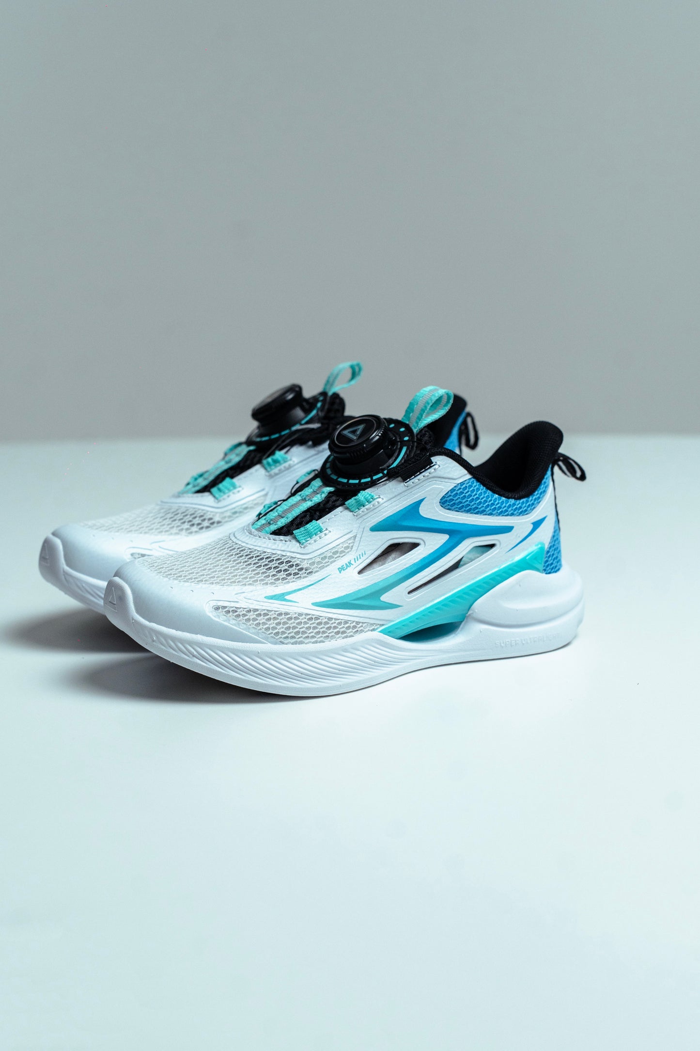 Кроссовки детские для бега Peak EK52260H white/blue