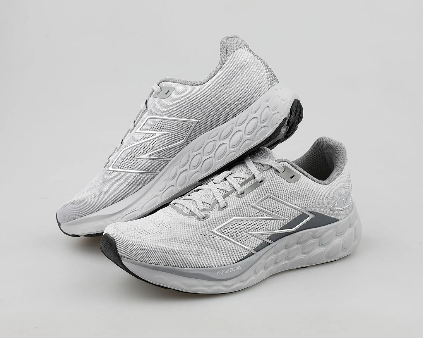 Кроссовки мужские для бега New Balance M680RG8 161D