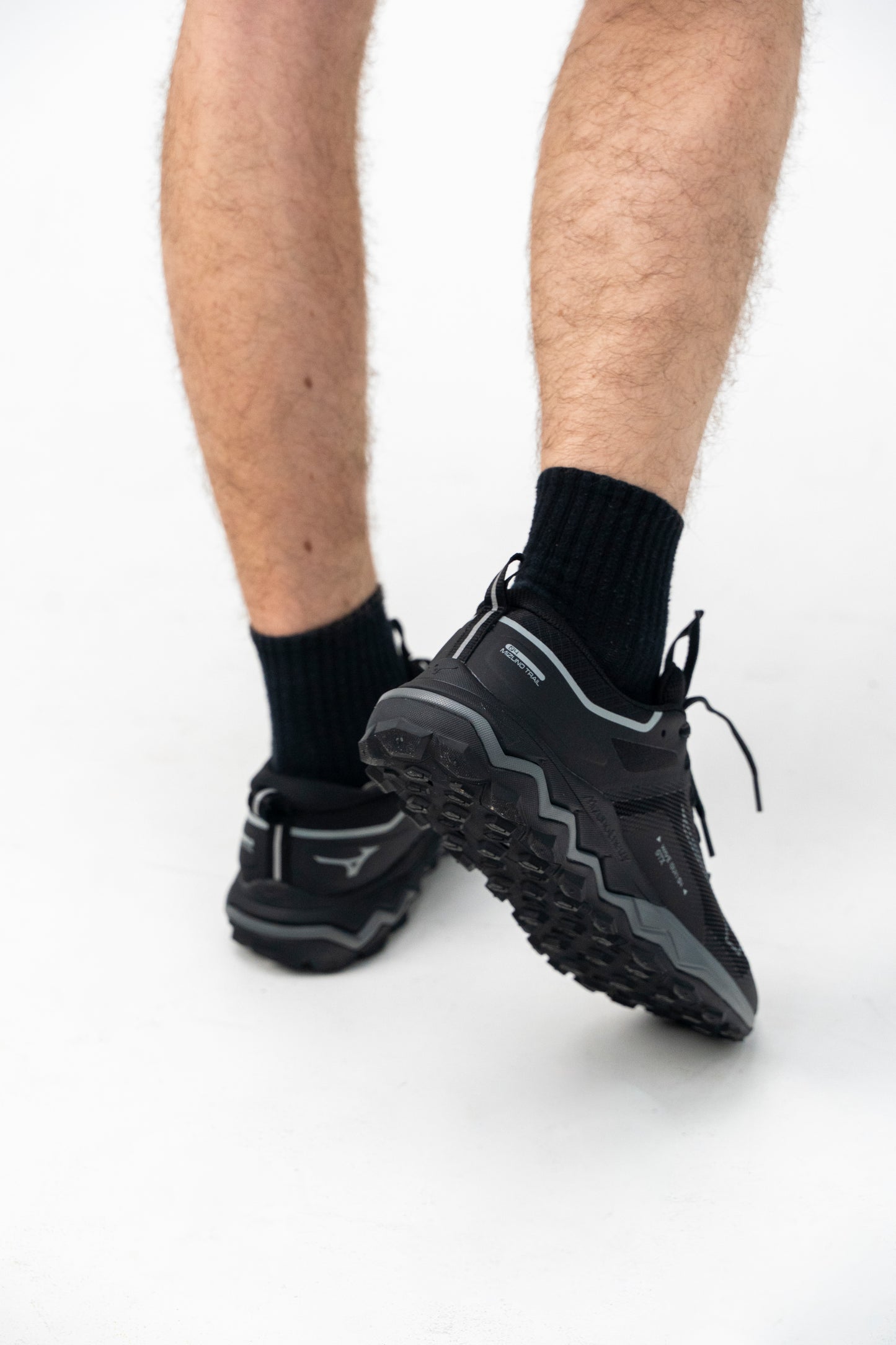 Кроссовки мужские для трейлраннинга Mizuno wave ibuki 4 gtx j1gj2259 01