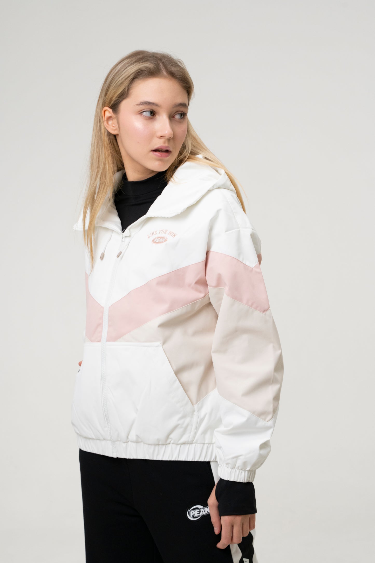 Женская куртка Peak FW2244052 raw white