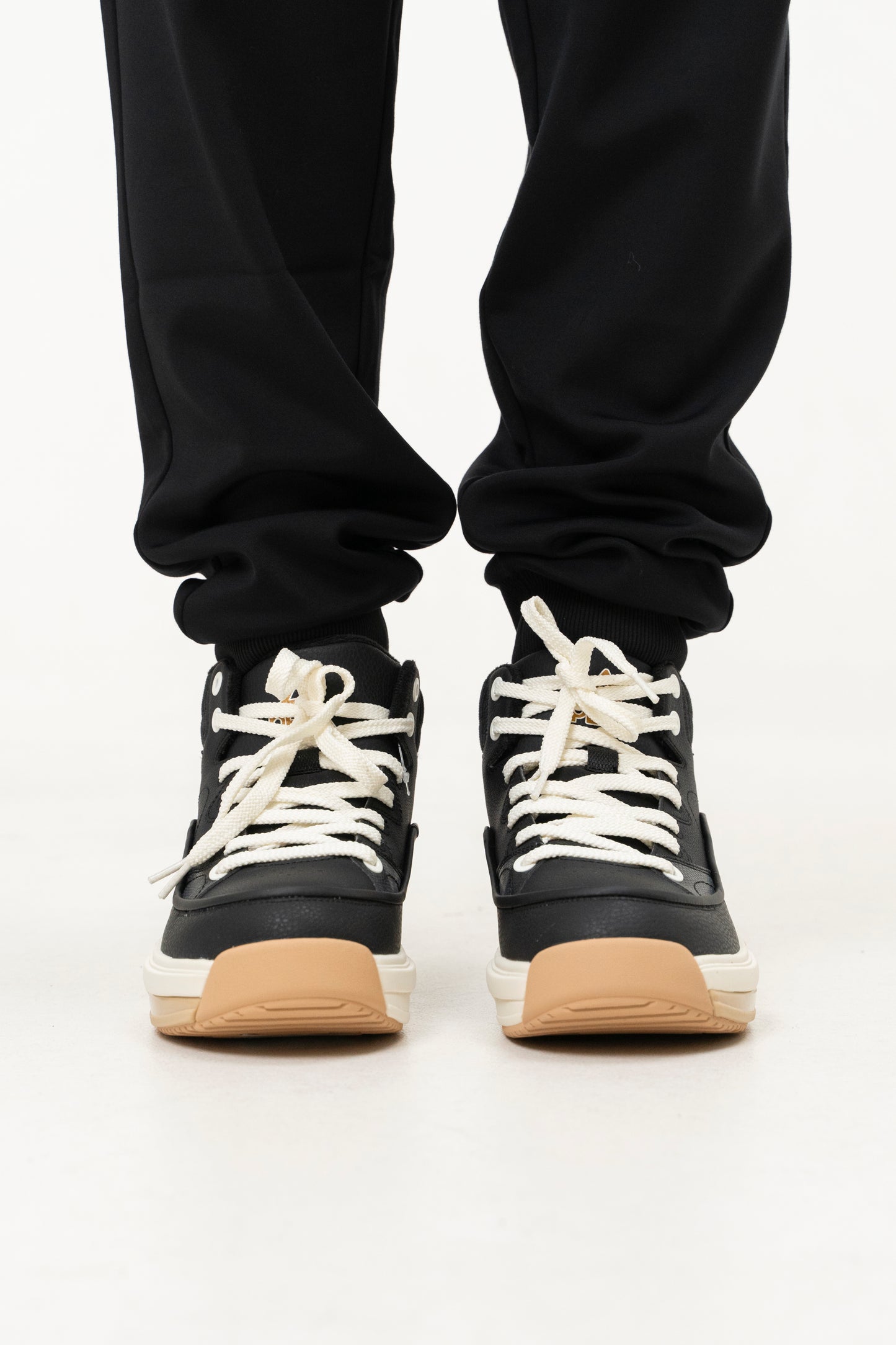 Кроссовки мужские Peak Casual ET44537M black/canvas white