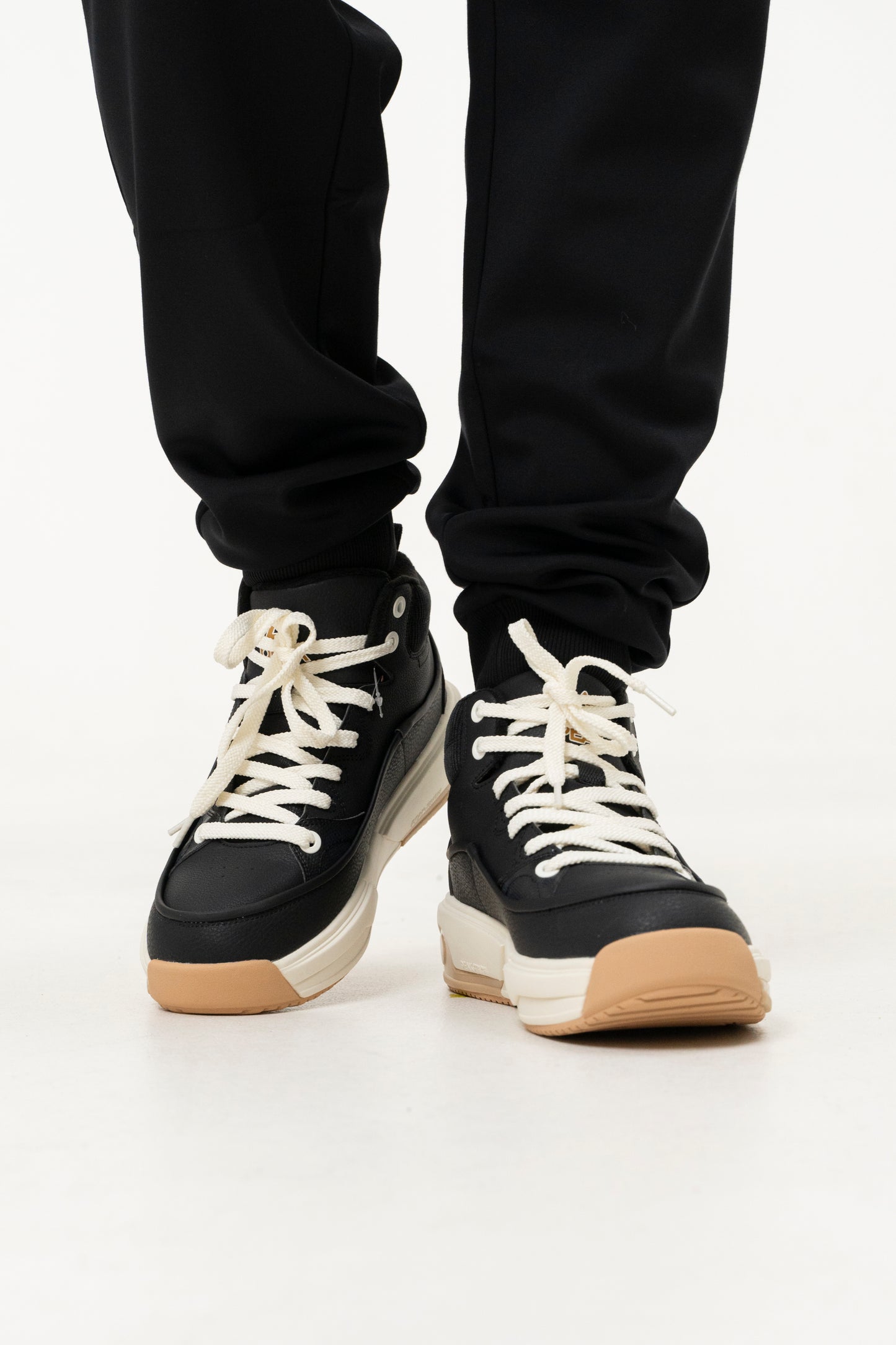 Кроссовки мужские Peak Casual ET44537M black/canvas white