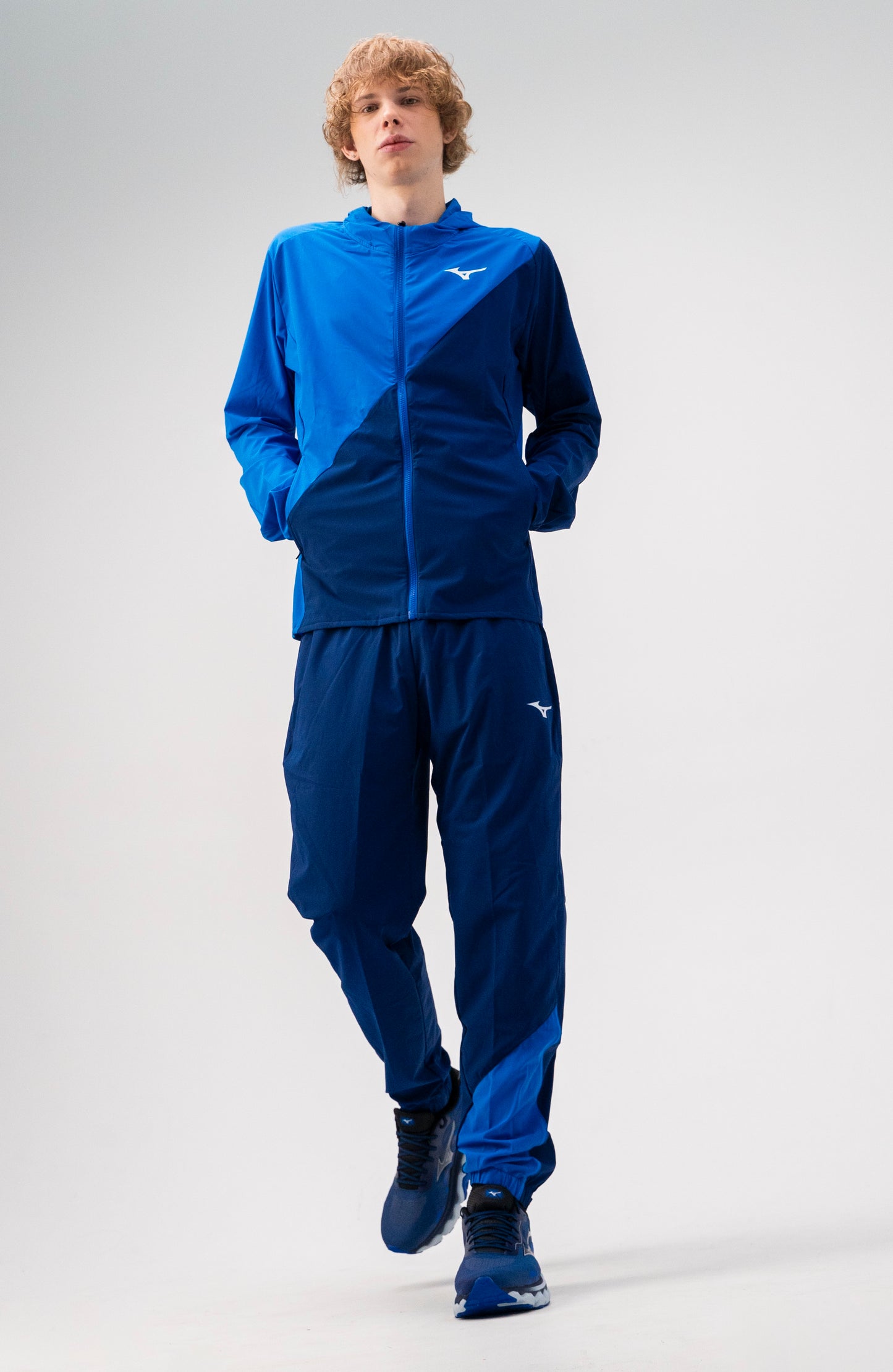 Мужская теннисная куртка Mizuno Mugen Hooded Jacket 62GEB501 16