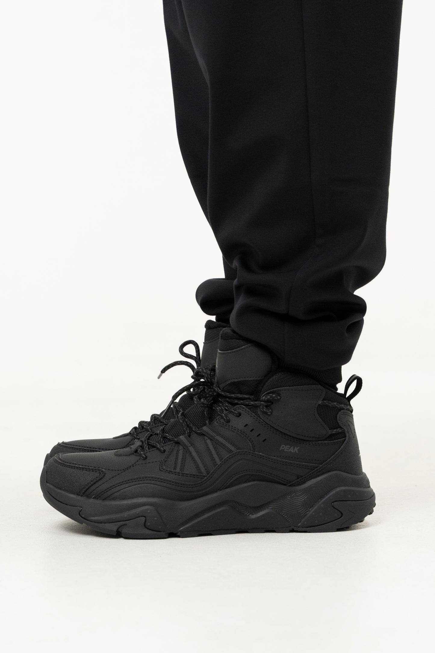 Кроссовки мужские Peak Casual ET44437M black