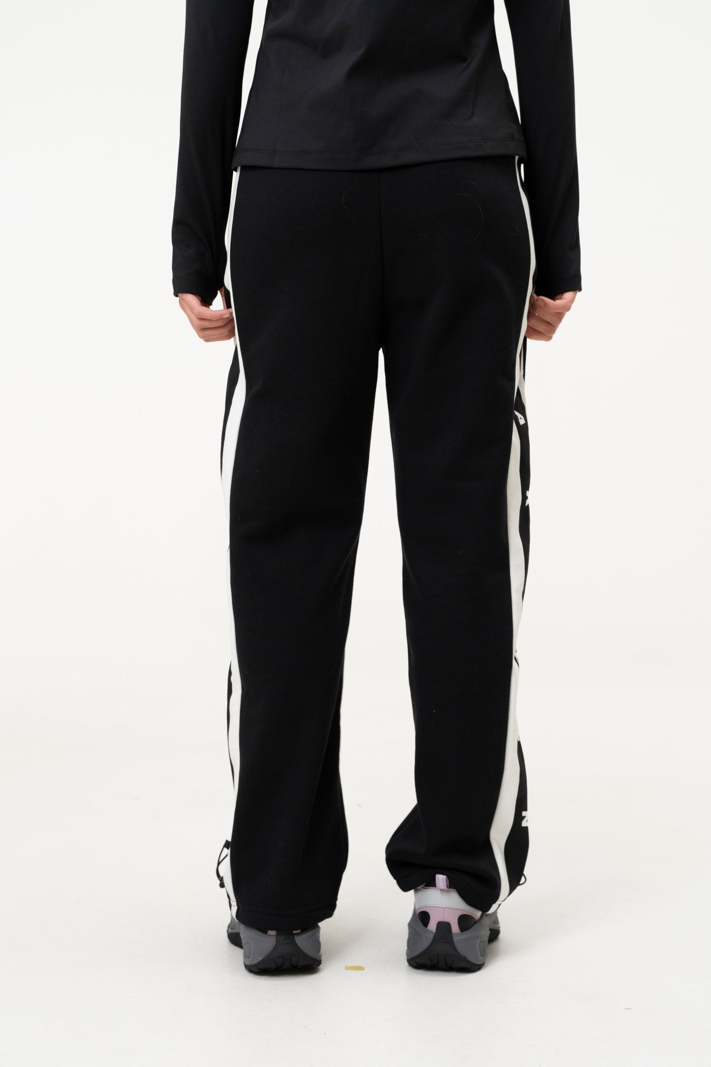 Женские cпортивные штаны на флисе Peak FW3244048 black