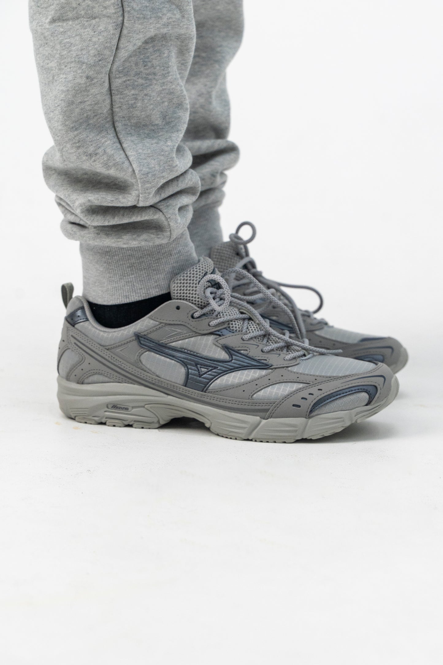 Adidași pentru bărbați casual Mizuno MXR Tech D1GA2468 03