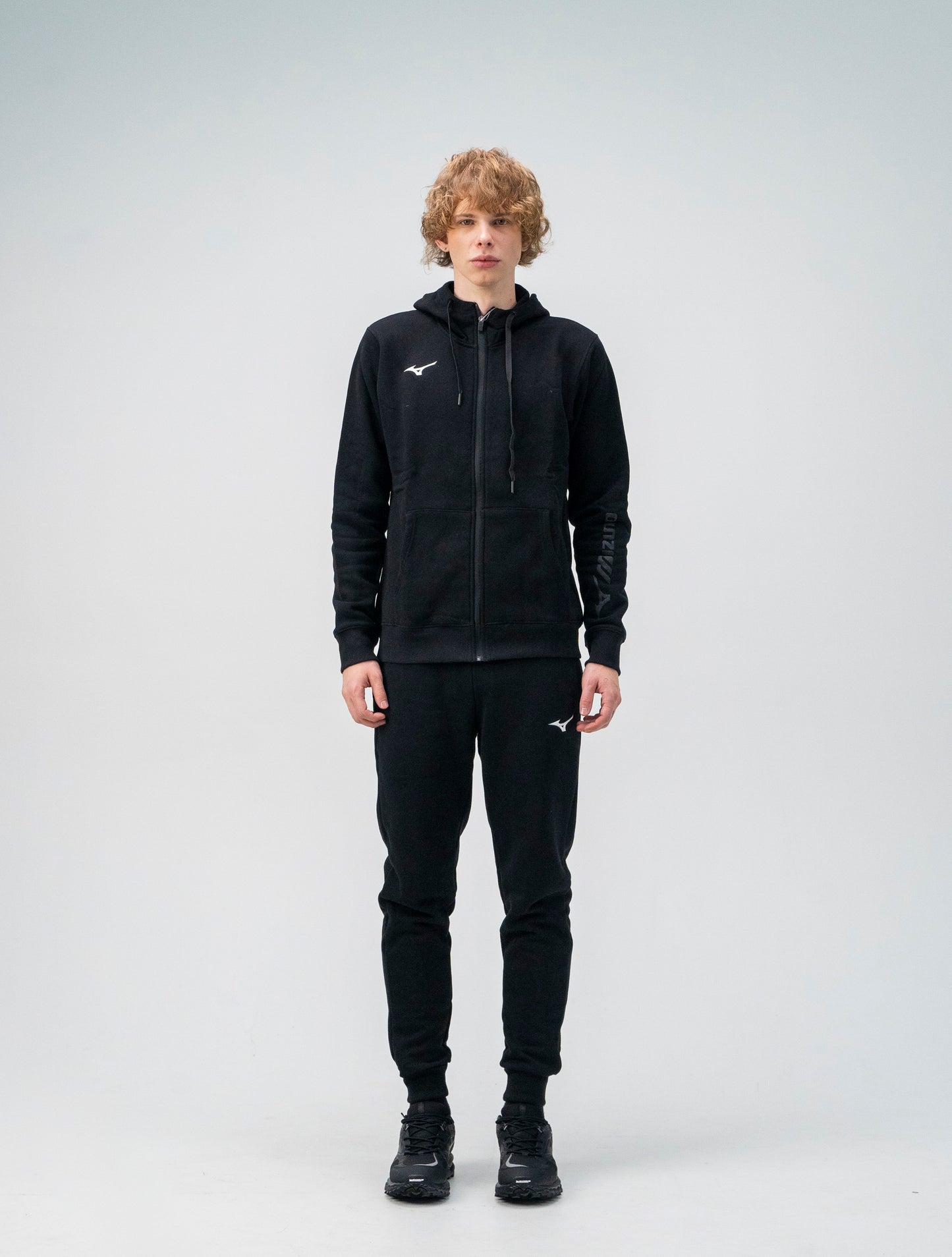 Мужской утепленный батник с капюшоном Mizuno sweat fz hoodie 32ec8500c 09