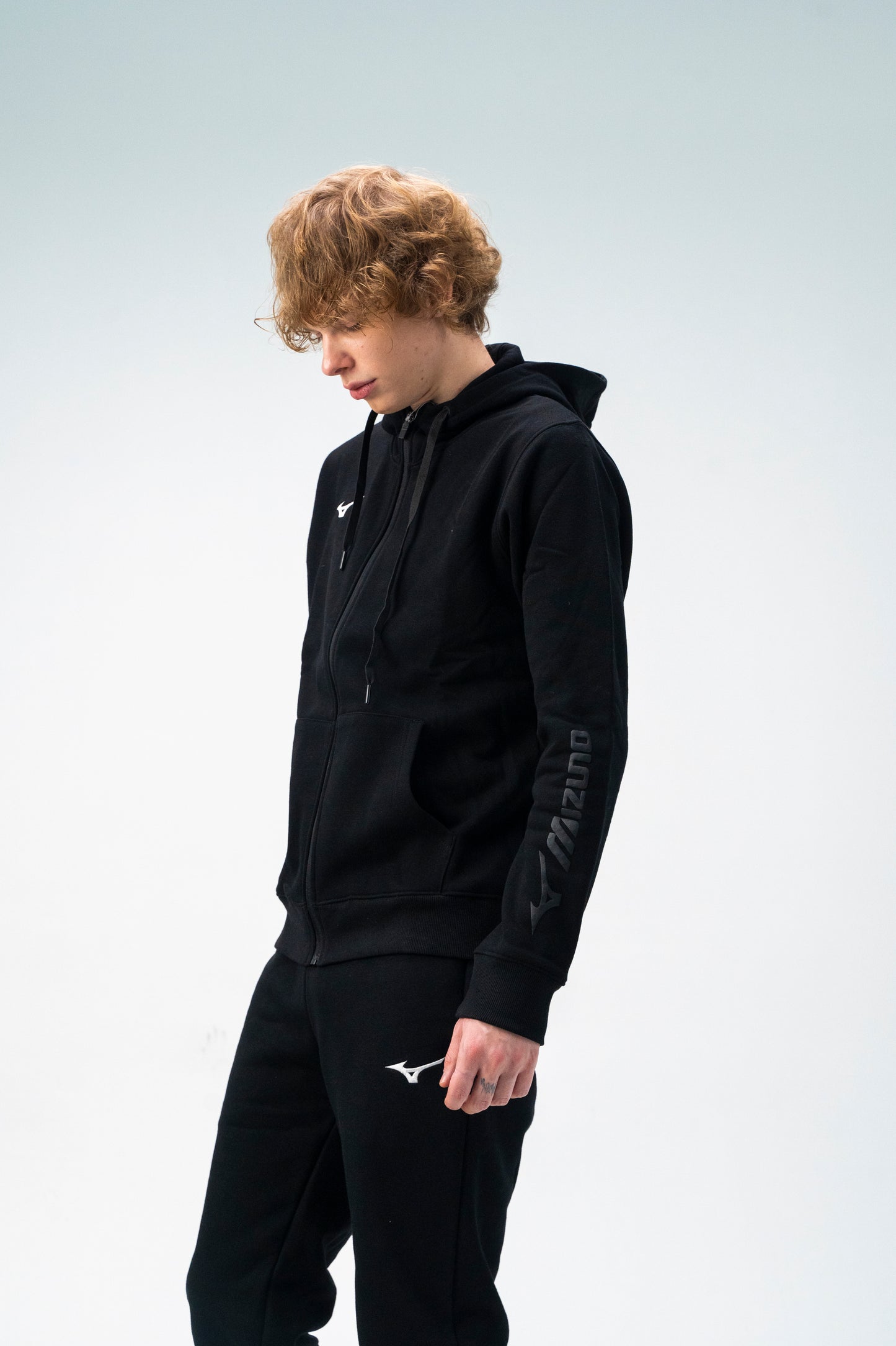Мужской утепленный батник с капюшоном Mizuno sweat fz hoodie 32ec8500c 09