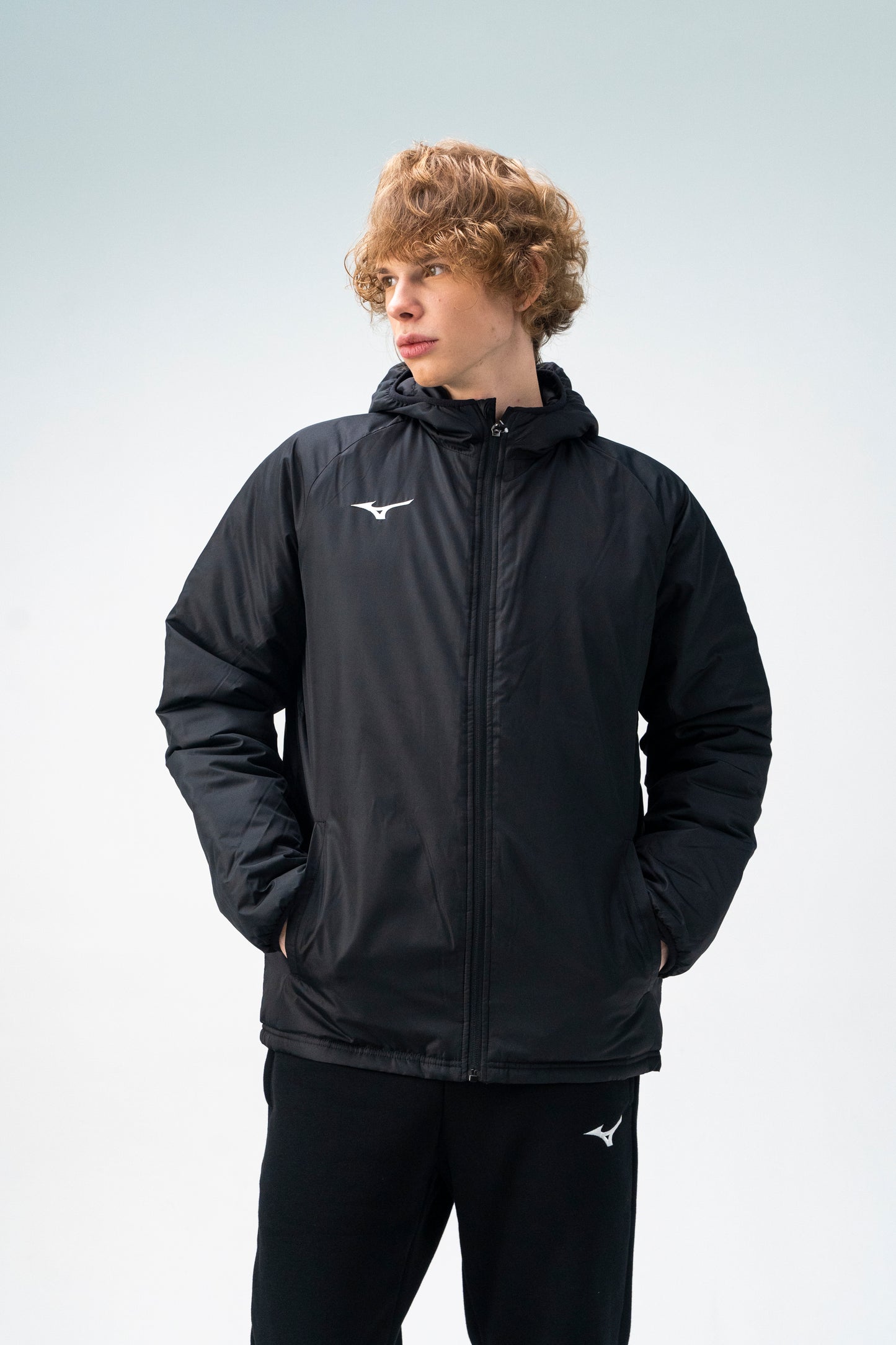 Утепленная куртка Mizuno Club Jacket M(M) 32fe9a07 09