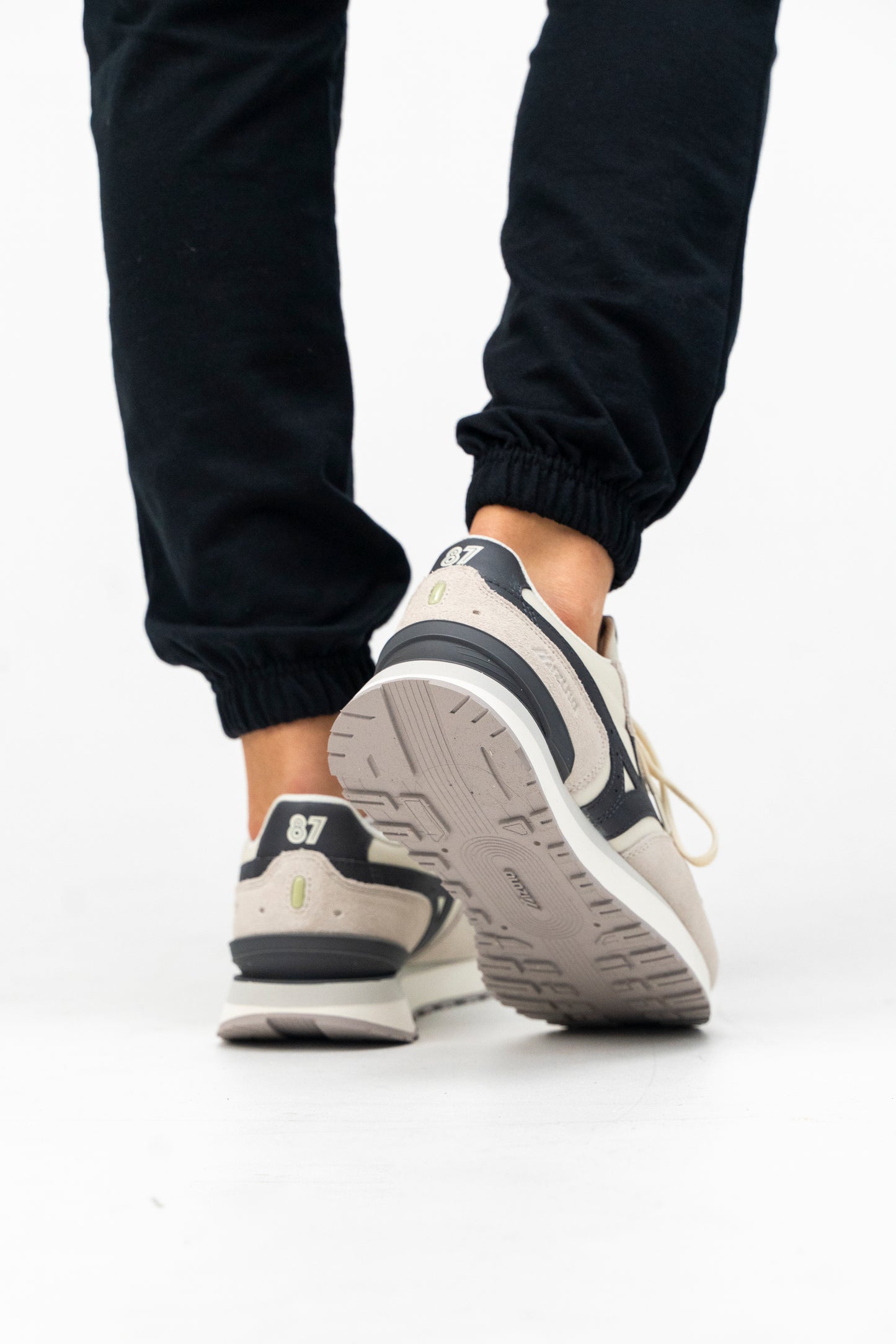Кроссовки женские casual Mizuno RB87 D1GA2352 16