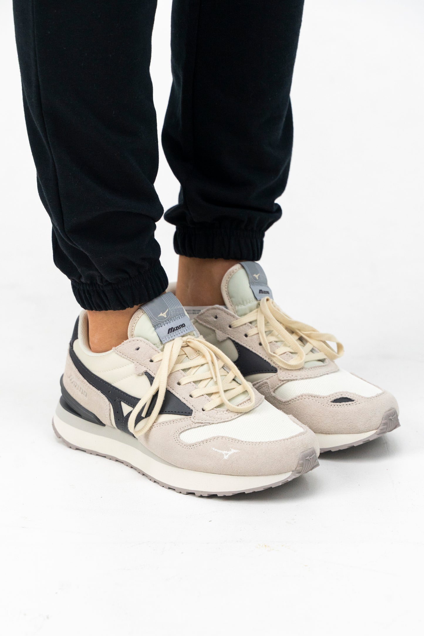 Кроссовки женские casual Mizuno RB87 D1GA2352 16