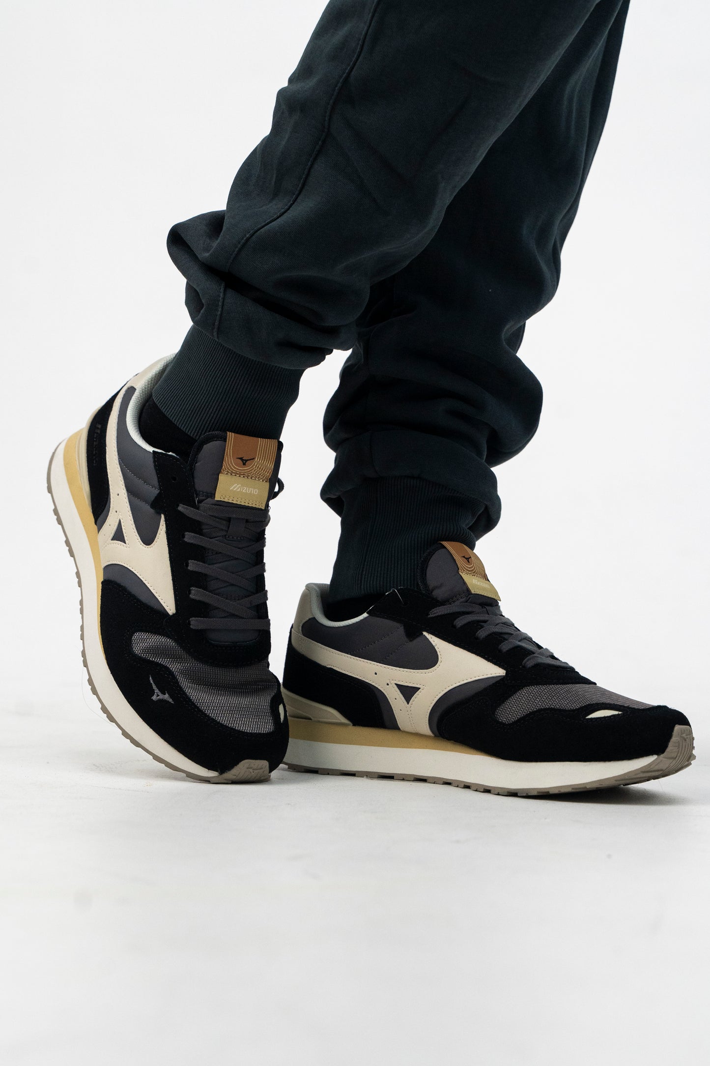 Adidași pentru bărbați casual Mizuno RB87 D1GA2352 15