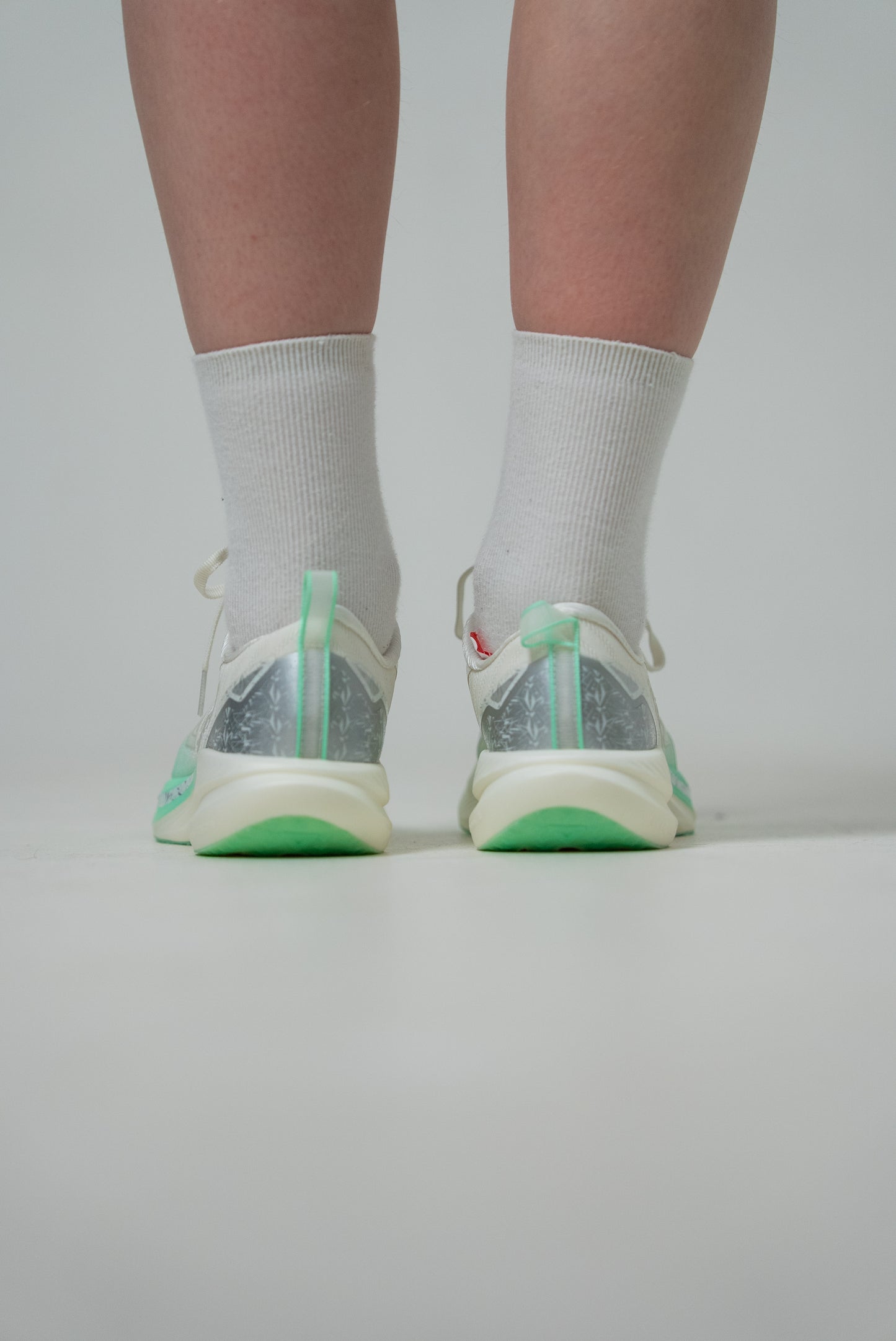 Кроссовки женские для бега Peak K10 EXT52088H white/green