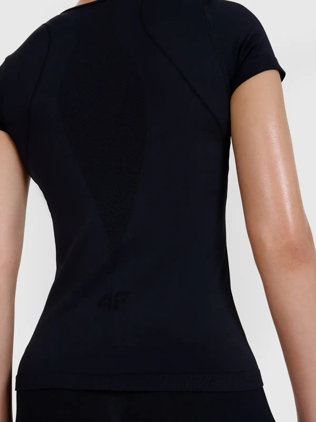 Tricou de yoga pentru femei 4F F1270 4FWSS25TFTSF1270 deep black