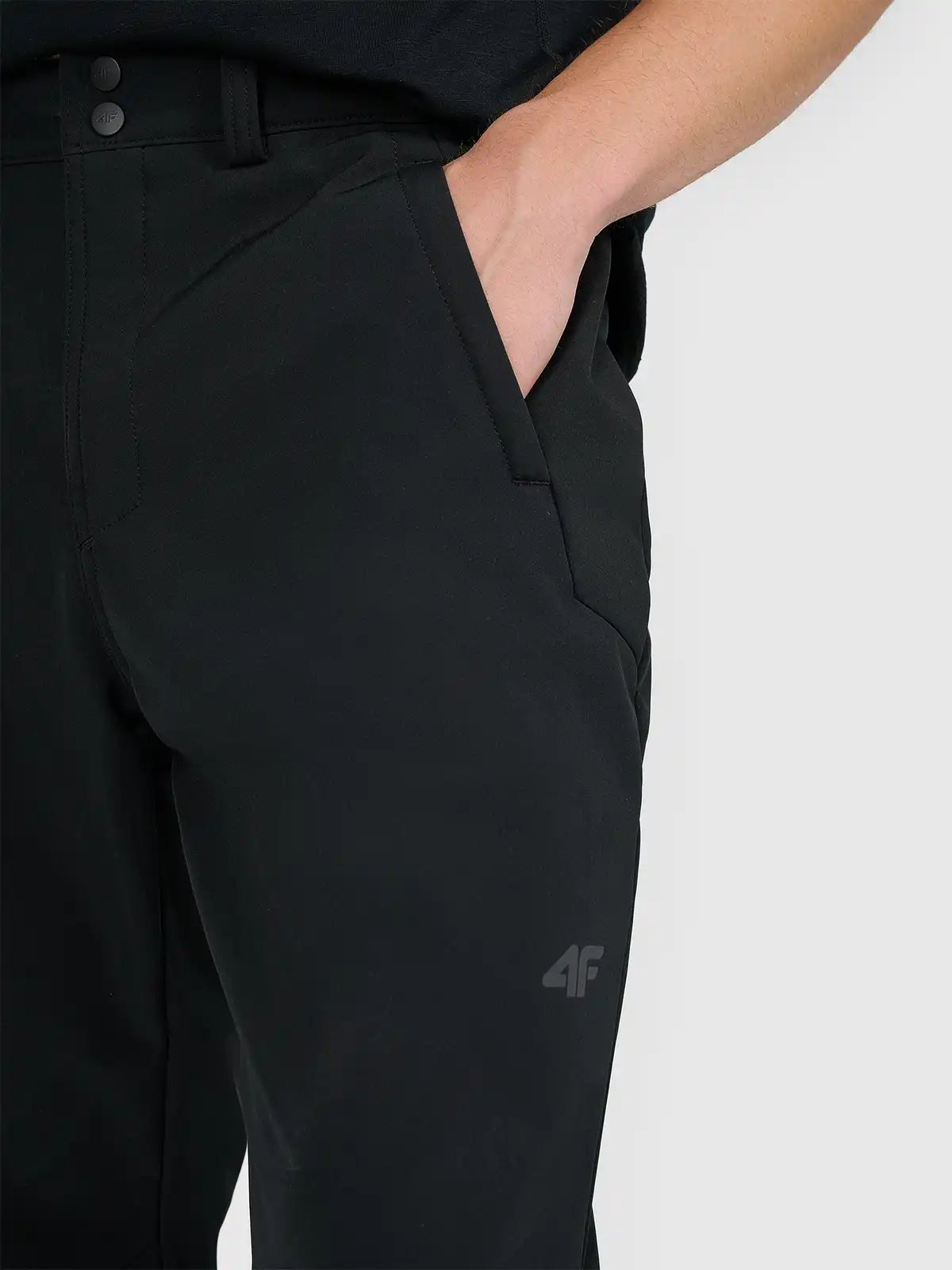 Pantaloni impermeabili pentru bărbați 4F M0990 4FWAW25TFTRM0990 deep black