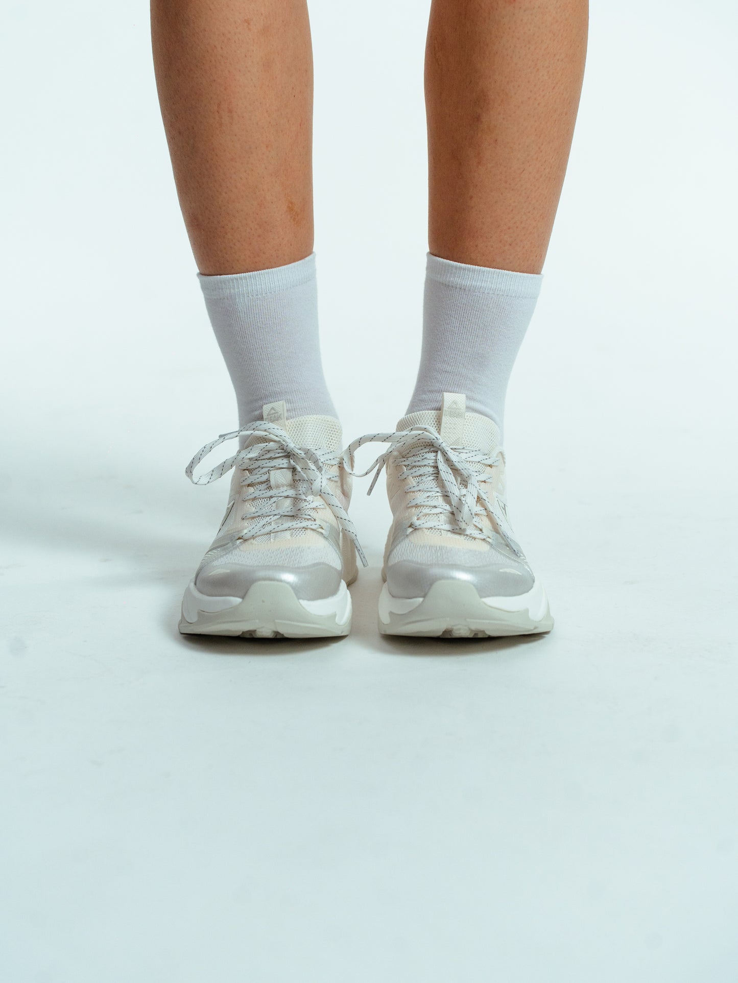 Кроссовки женские Peak Casual EXT52778G white/grey