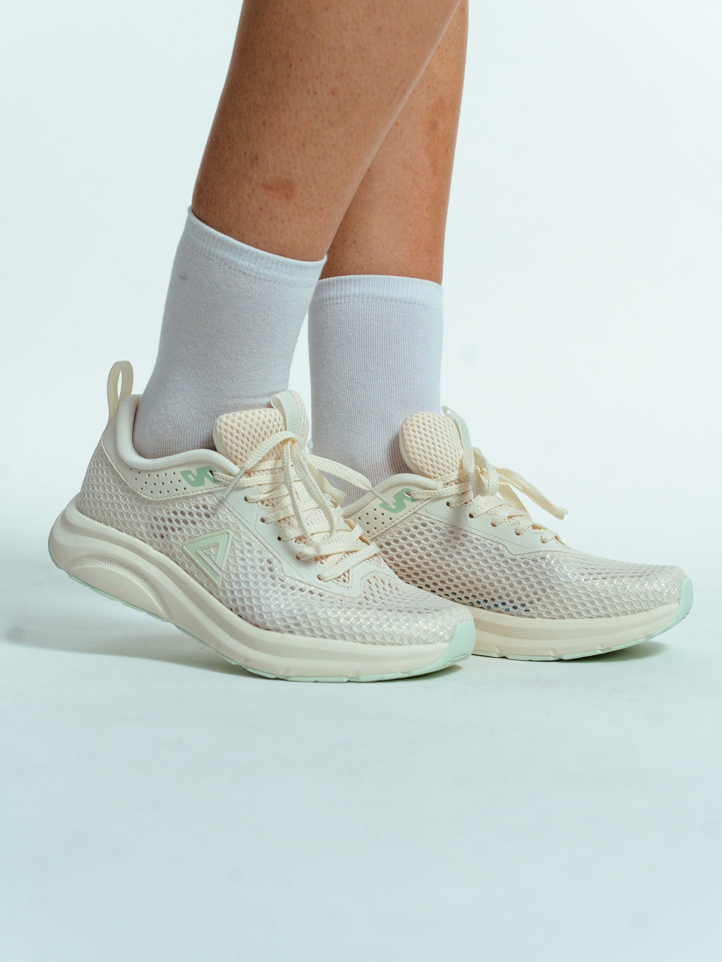 Кроссовки женские Casual Peak EXT52698J canvas white