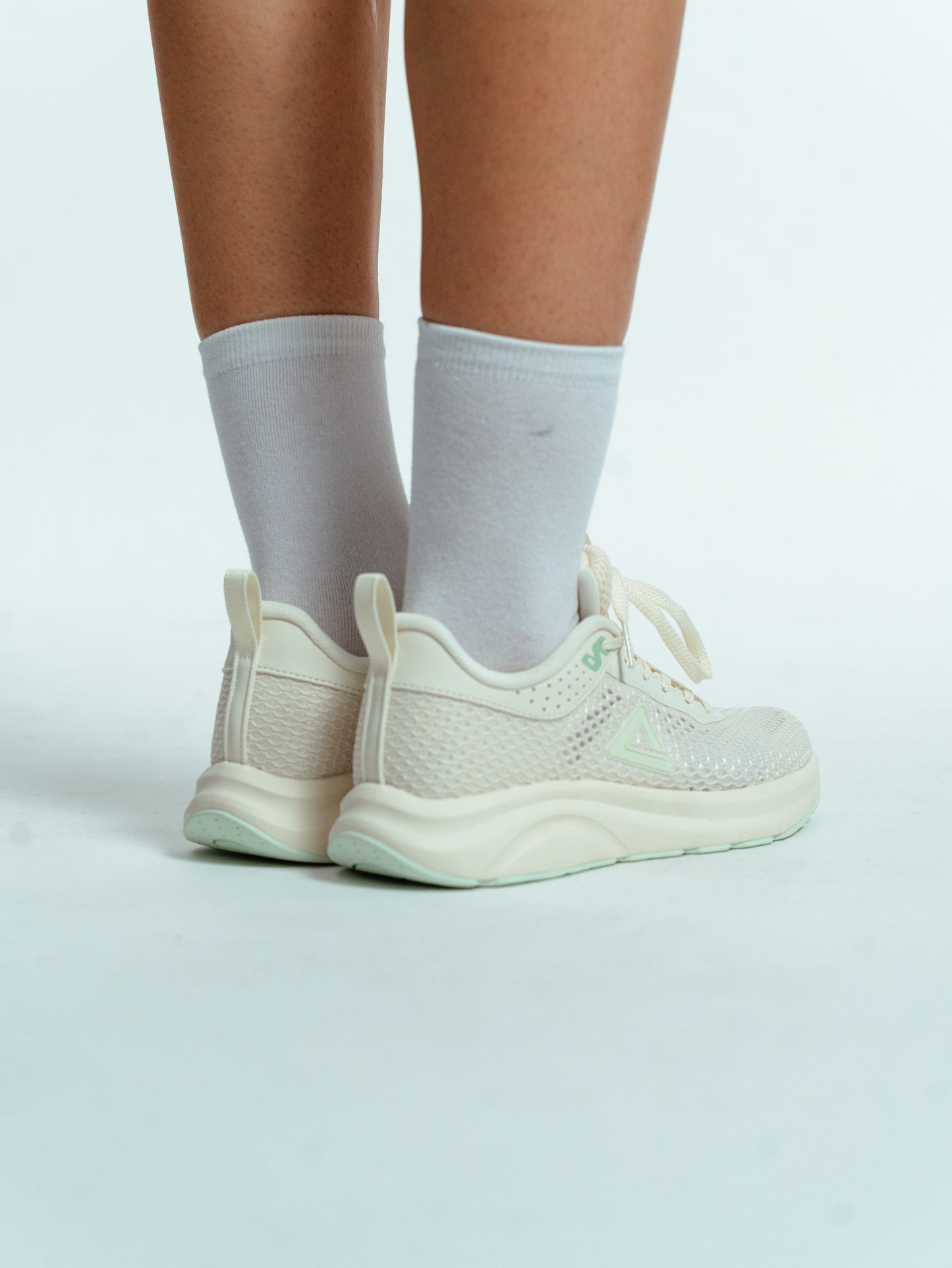 Кроссовки женские Casual Peak EXT52698J canvas white
