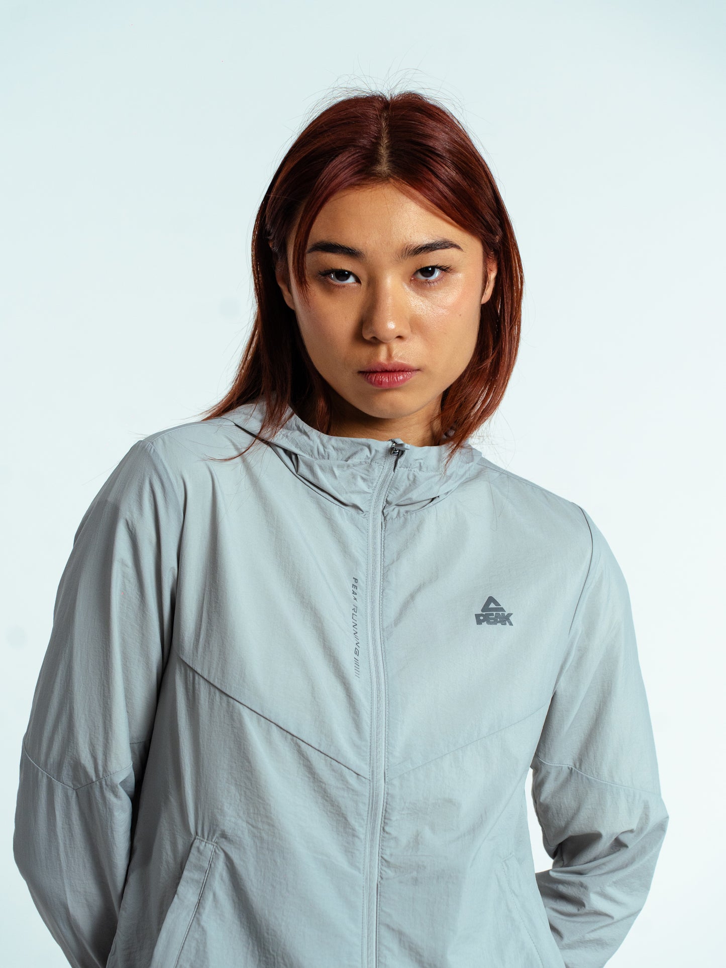 Женская куртка для бега Peak FW2252192 lt.grey