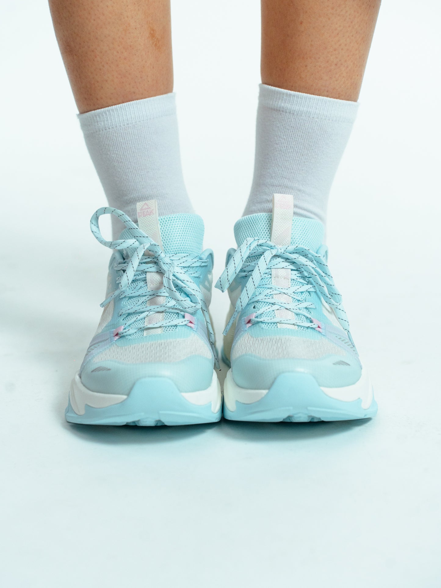 Кроссовки женские Peak Casual EXT52778G princess blue