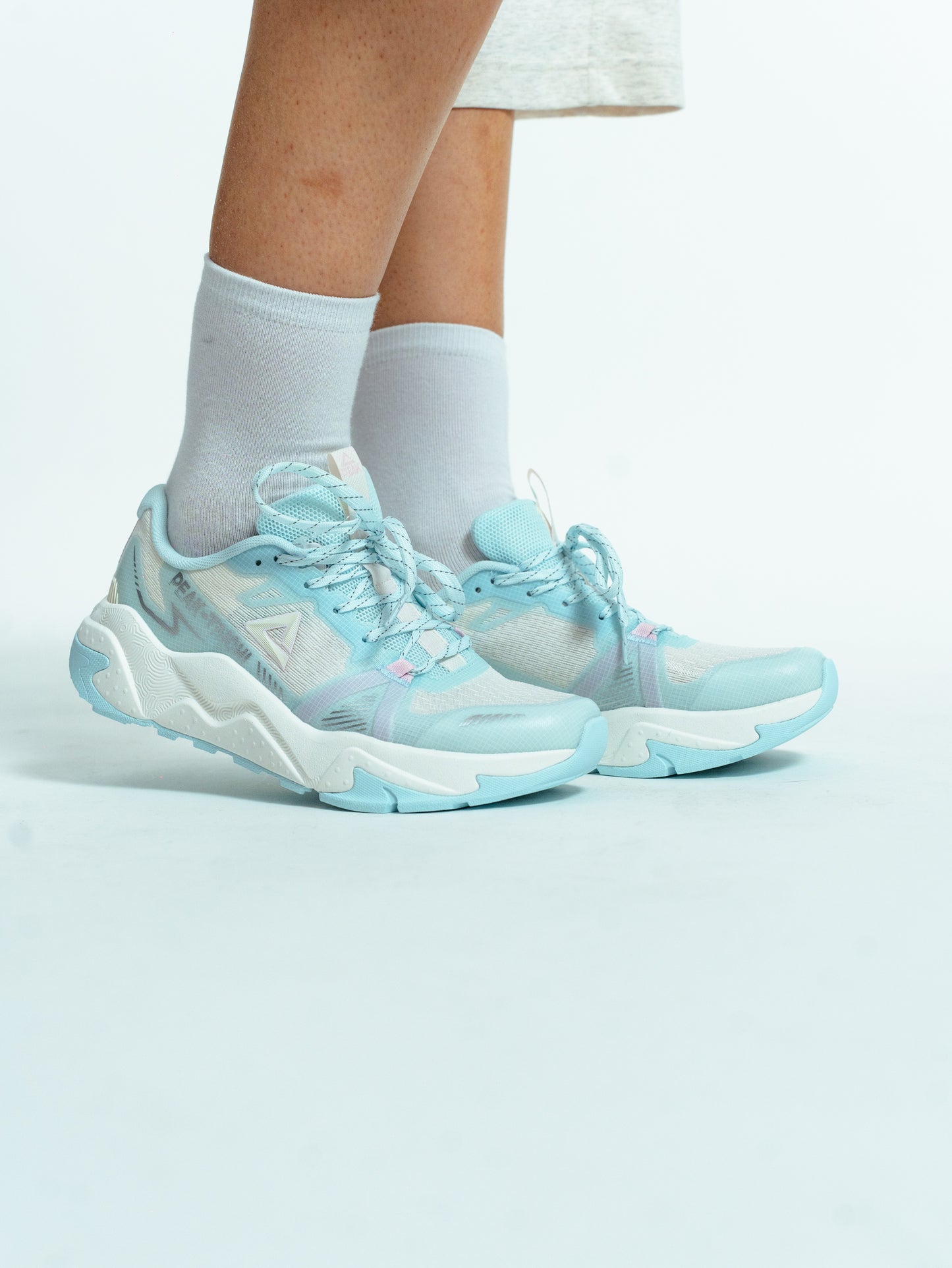 Кроссовки женские Peak Casual EXT52778G princess blue