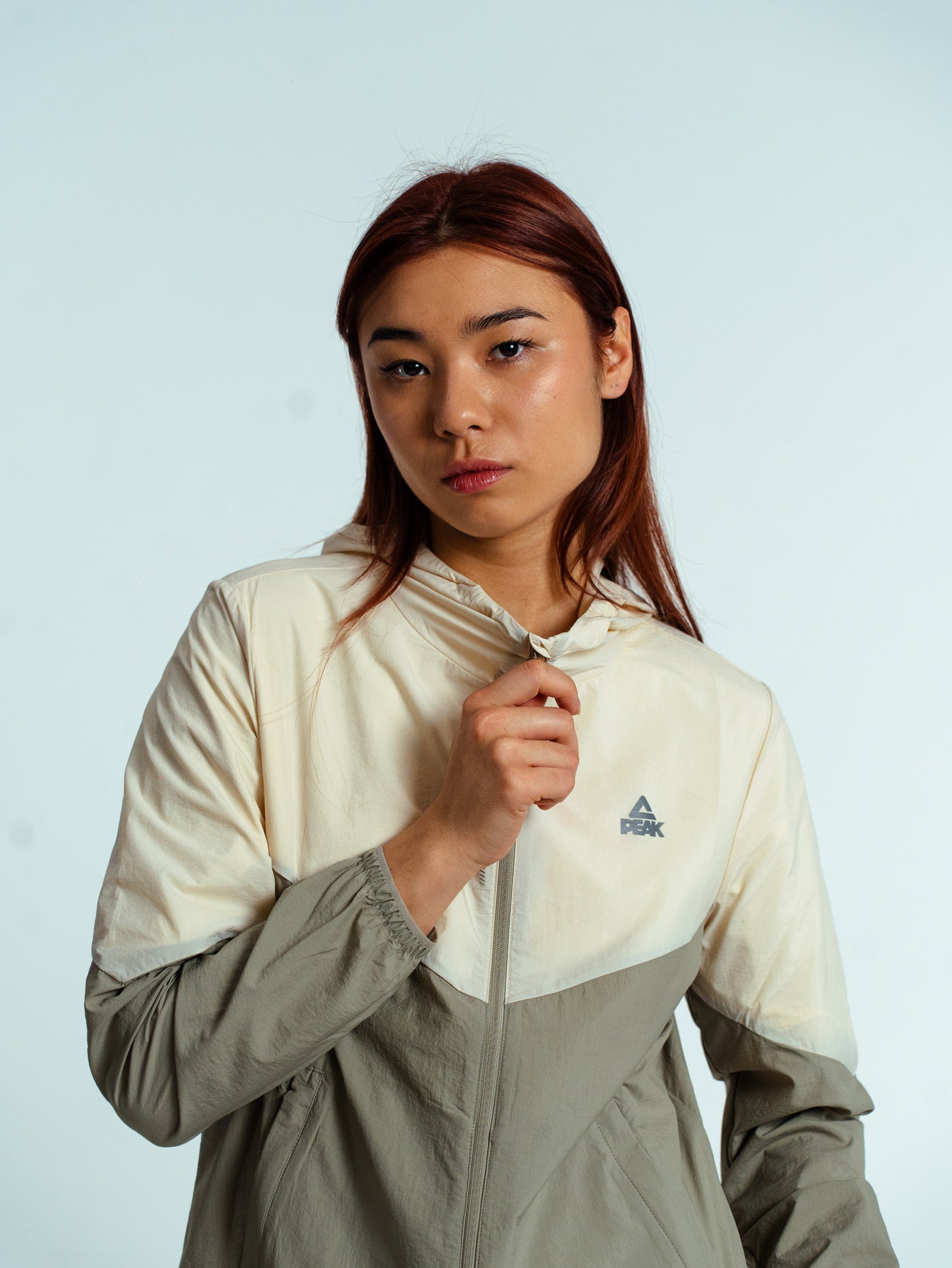 Женская куртка для бега Peak FW2252192 grey olive
