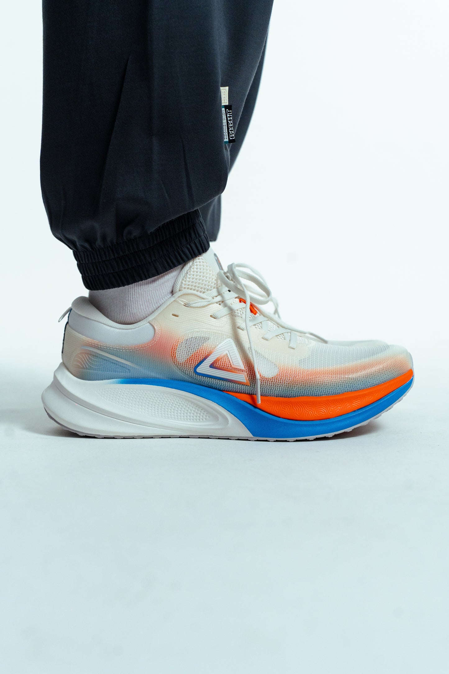 Кроссовки мужские для бега Peak EXT52907H white/blue