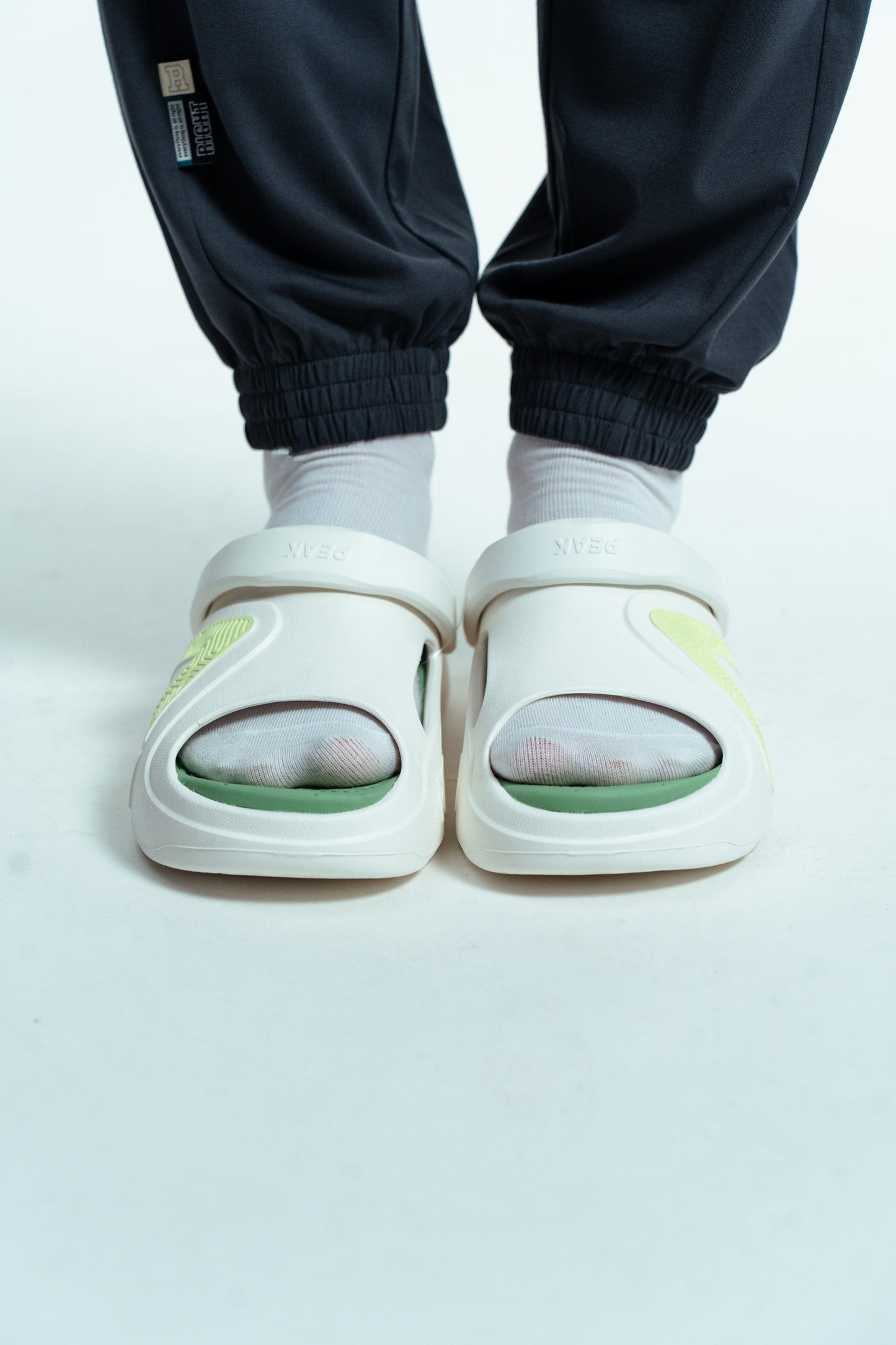 Мужские шлёпанцы Peak EXT52557L white/green